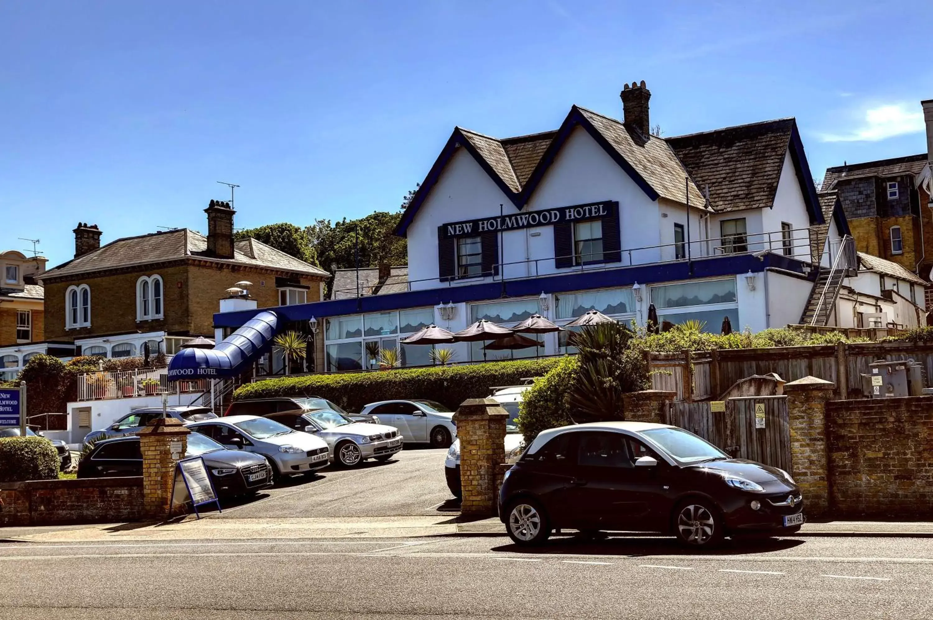 Property Building in BEST WESTERN New Holmwood Hotel
