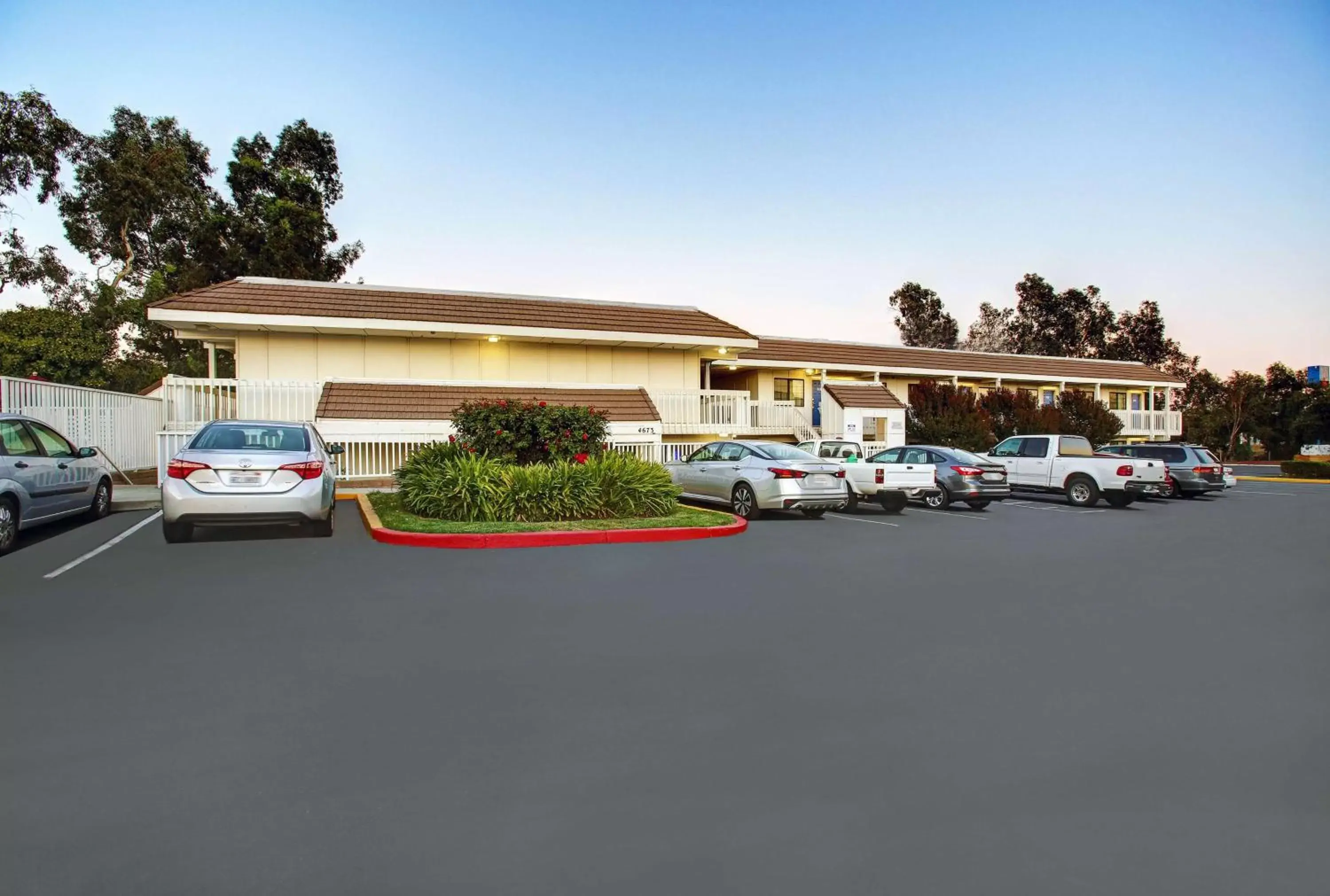 Property Building in Motel 6-Livermore, CA