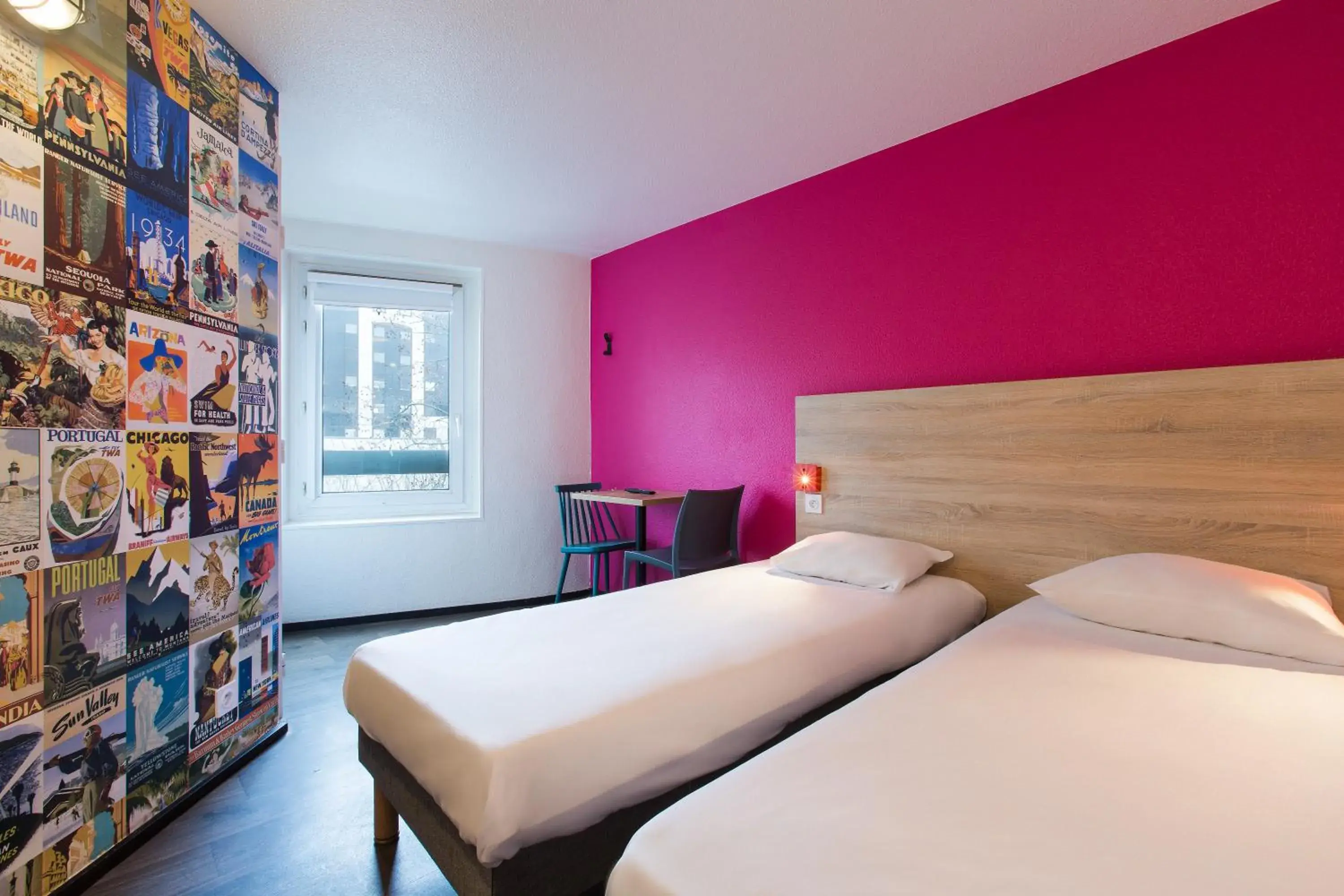 Photo of the whole room, Bed in hotelF1 Cergy