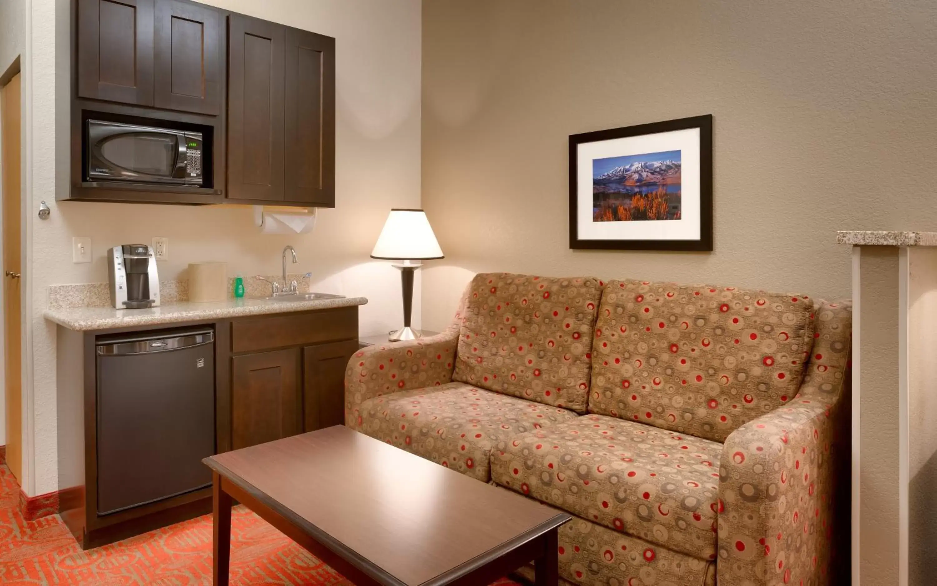 Photo of the whole room, Seating Area in Holiday Inn Express Orem-North Provo, an IHG Hotel
