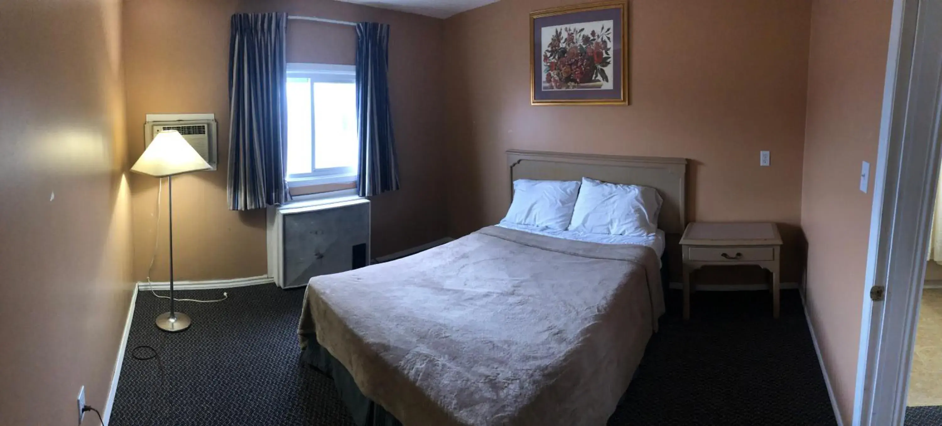 Bedroom, Bed in Guest Inn Motel