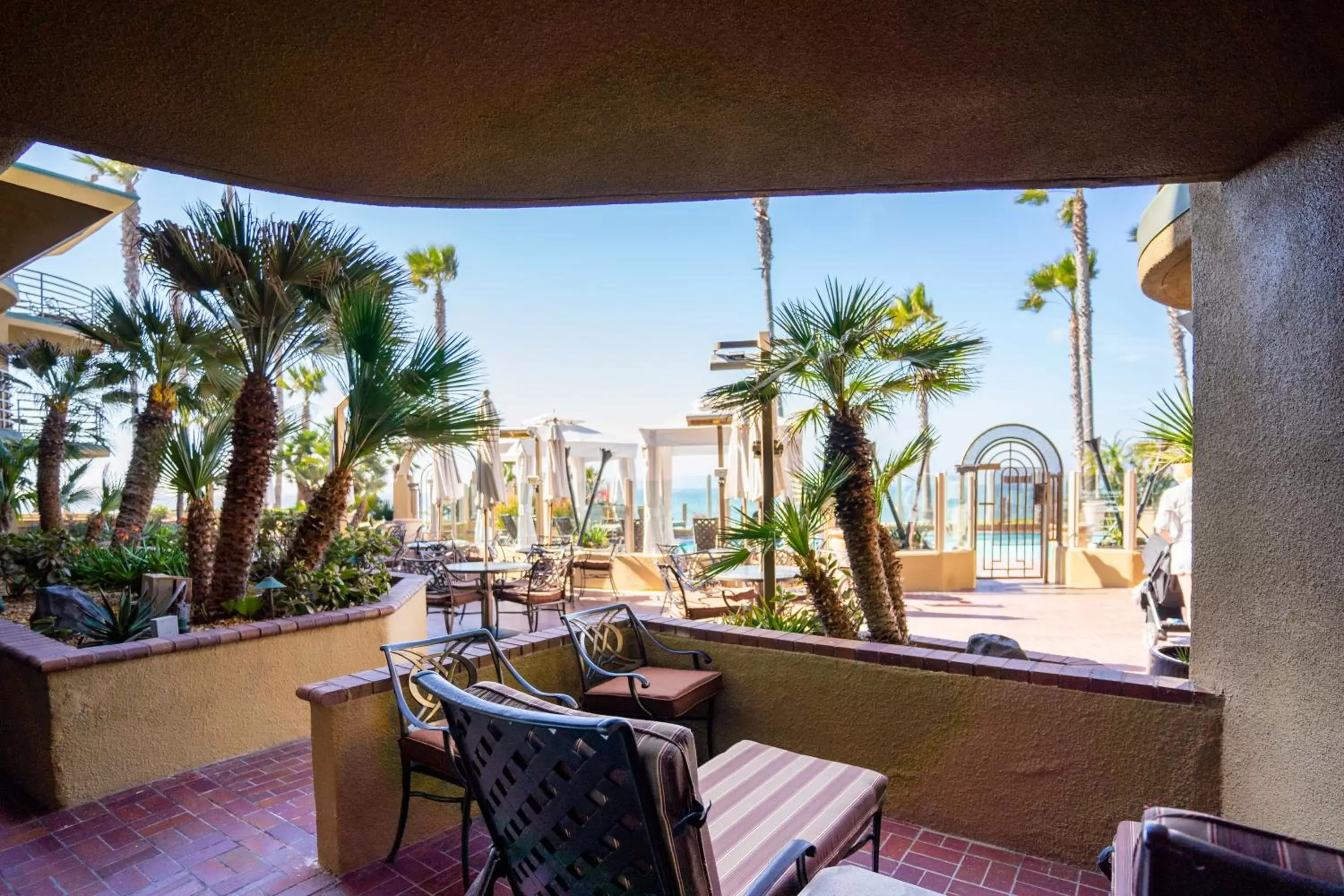 Patio in Pacific Terrace Hotel