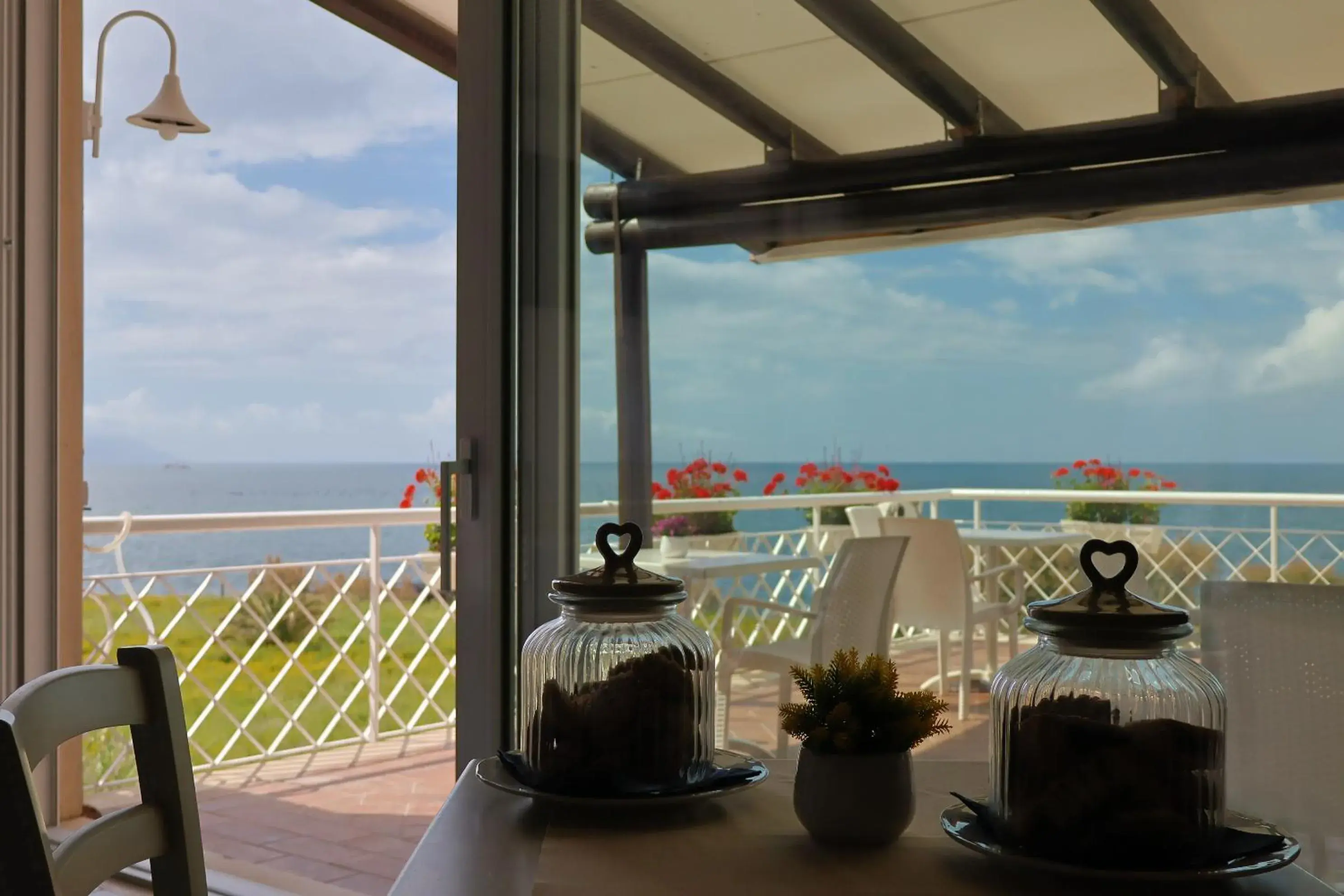 Breakfast, Balcony/Terrace in Puntaquattroventi