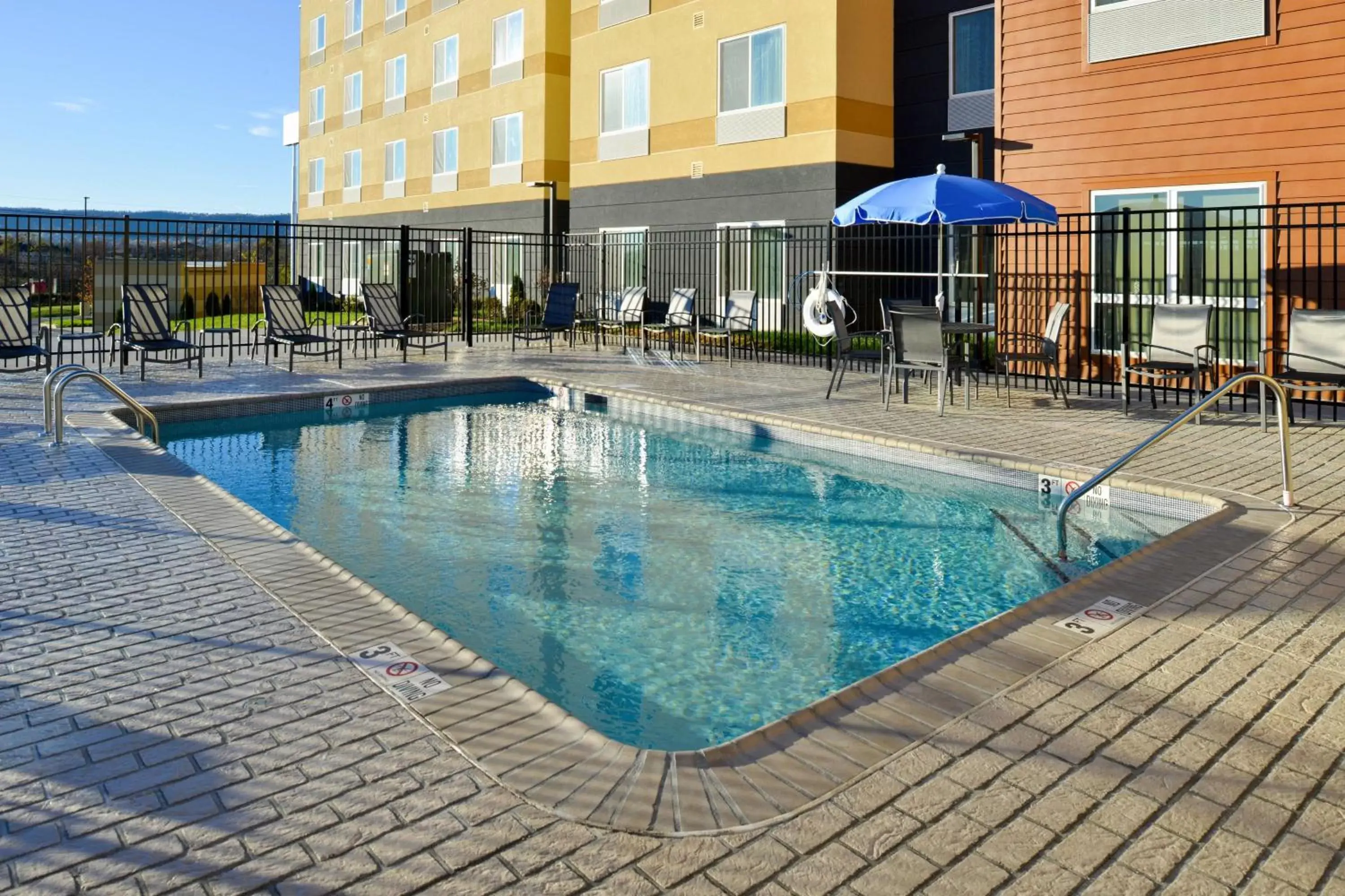 Swimming Pool in Fairfield Inn & Suites by Marriott Martinsburg