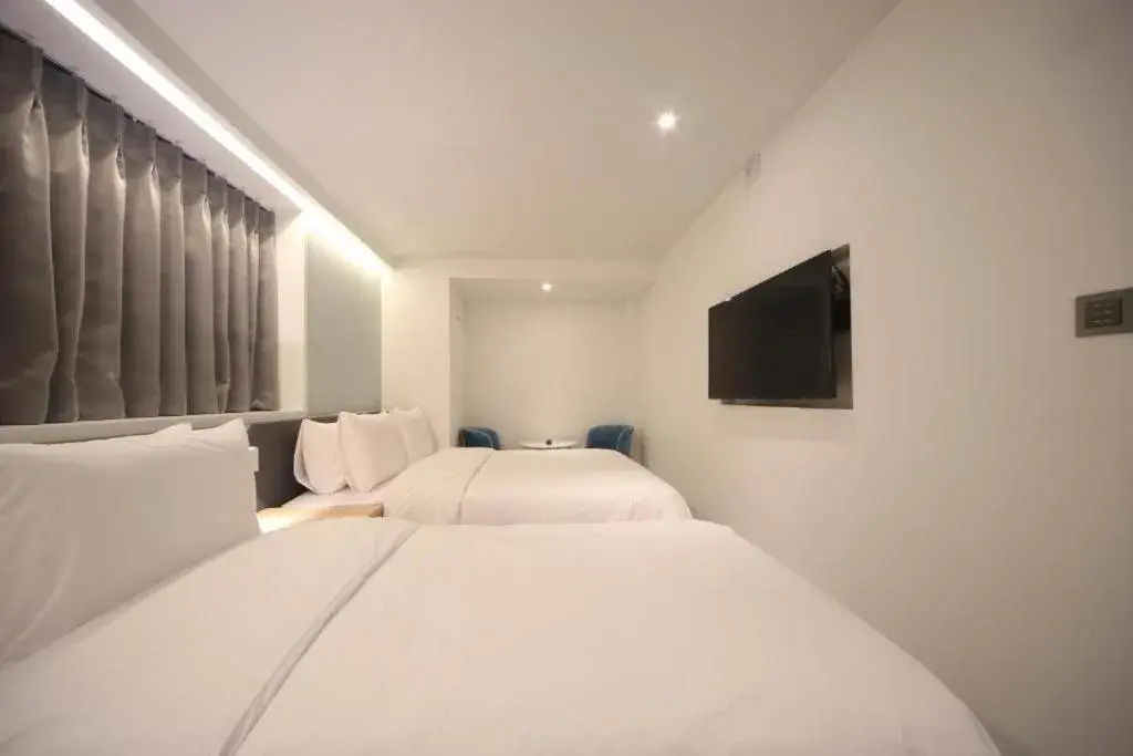 Deluxe Twin Room in Busan Seomyeon Business Hotel J7 Deluxe Twin Room in Busan Seomyeon Business Hotel J7