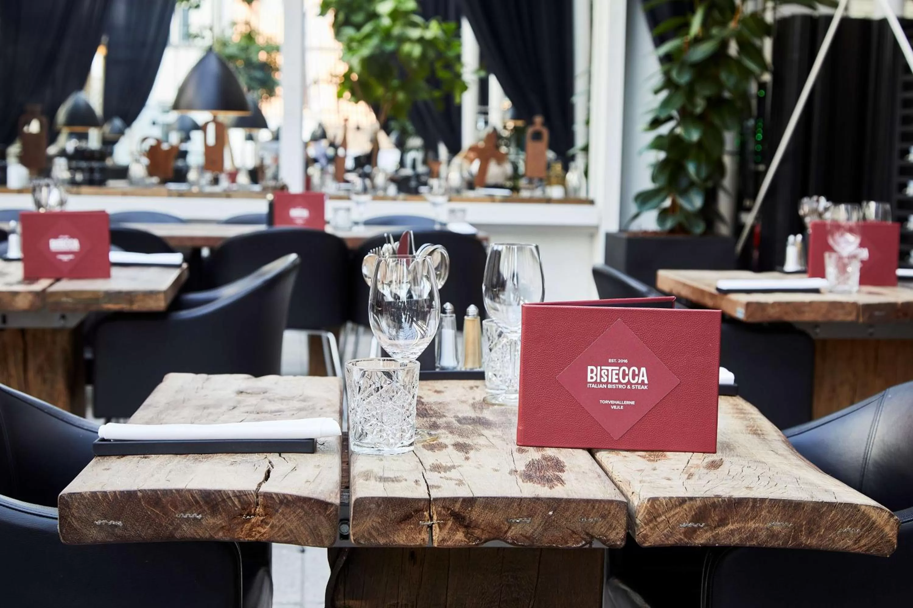 Restaurant/places to eat in Best Western ToRVEhallerne