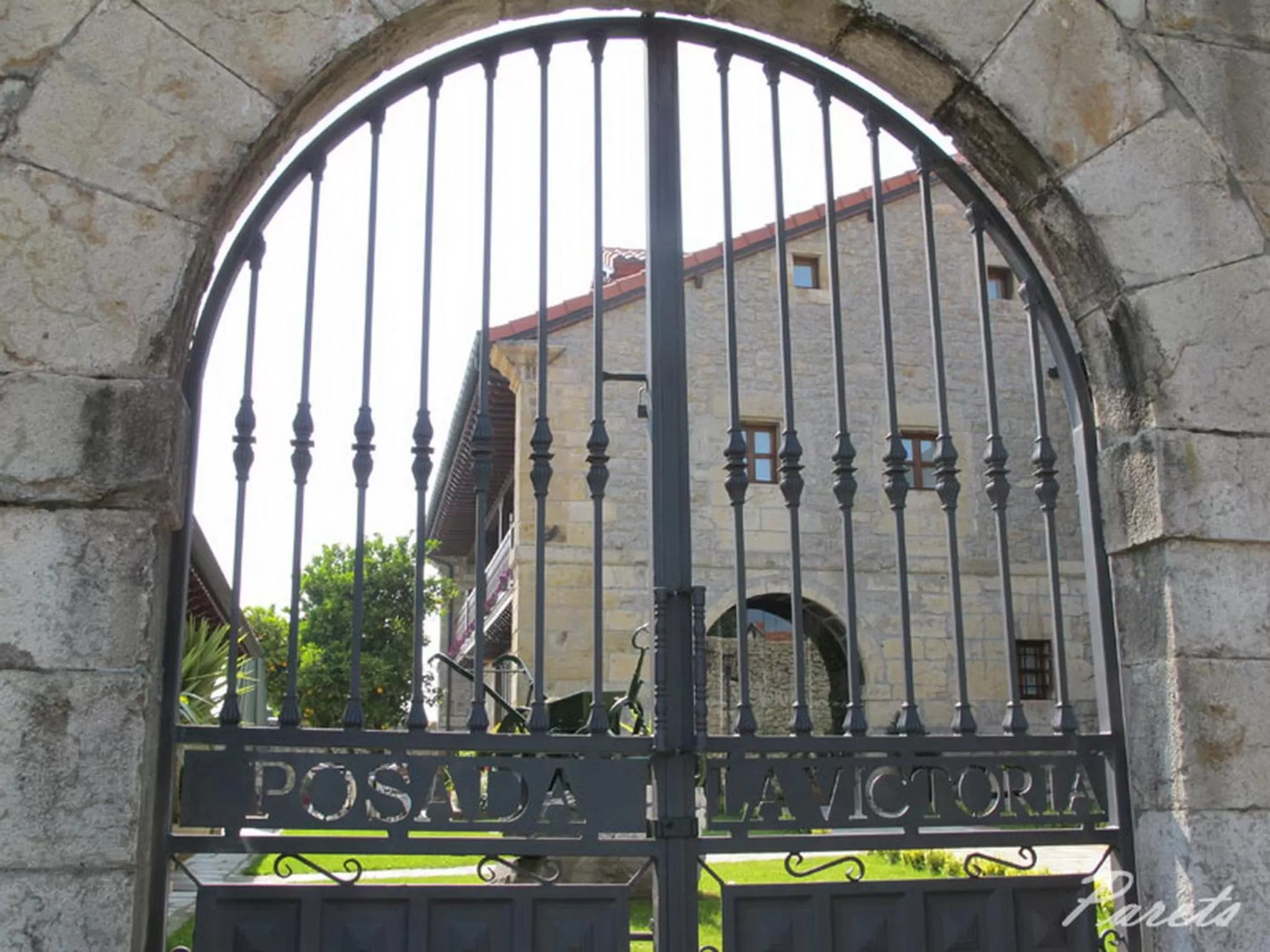 Property building in Posada La Victoria