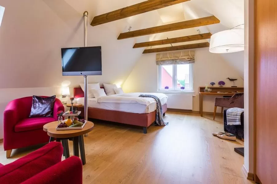 Photo of the whole room, Bed in Romantik Hotel Reichshof