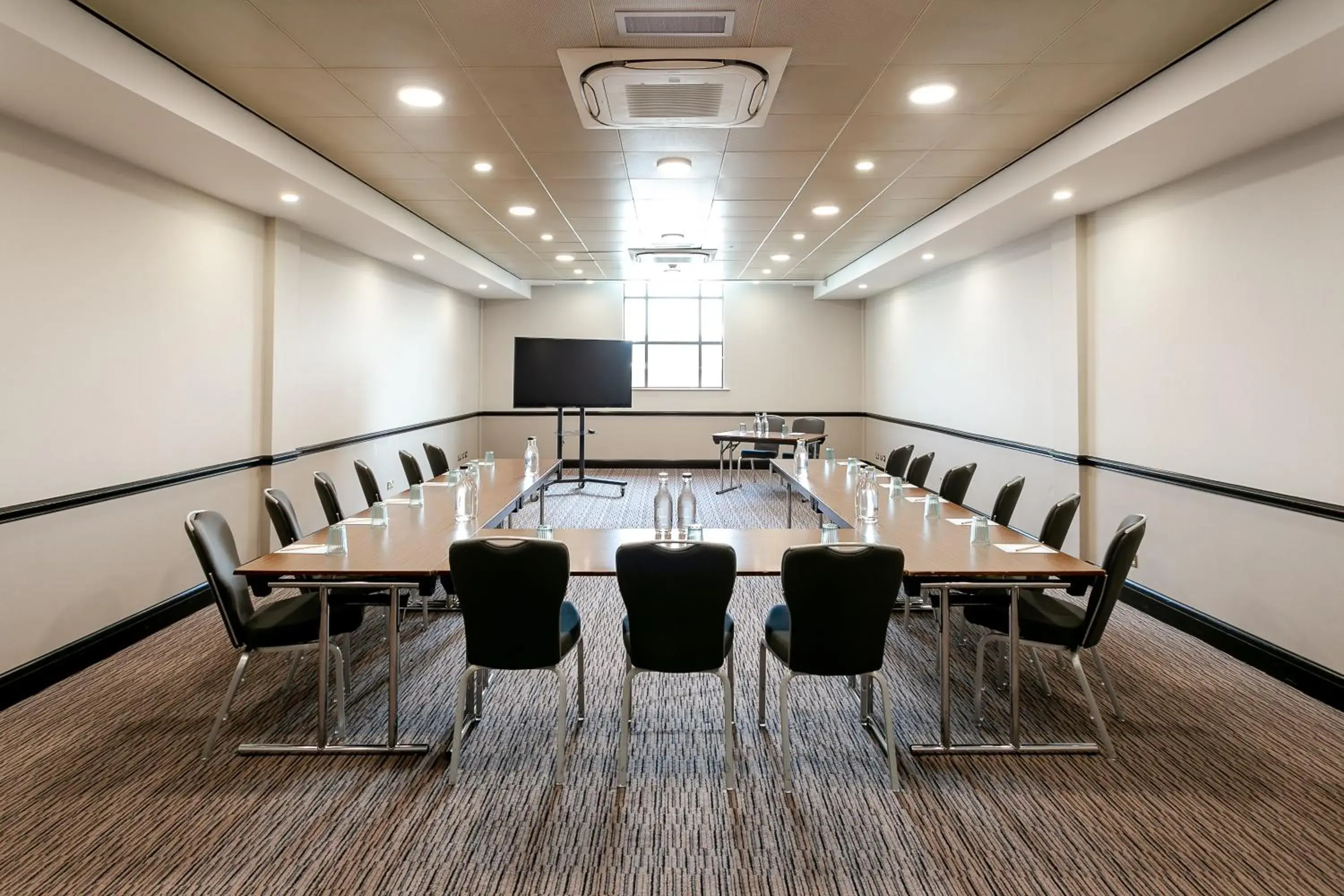 Meeting/conference room in Cedar Court Bradford Hotel