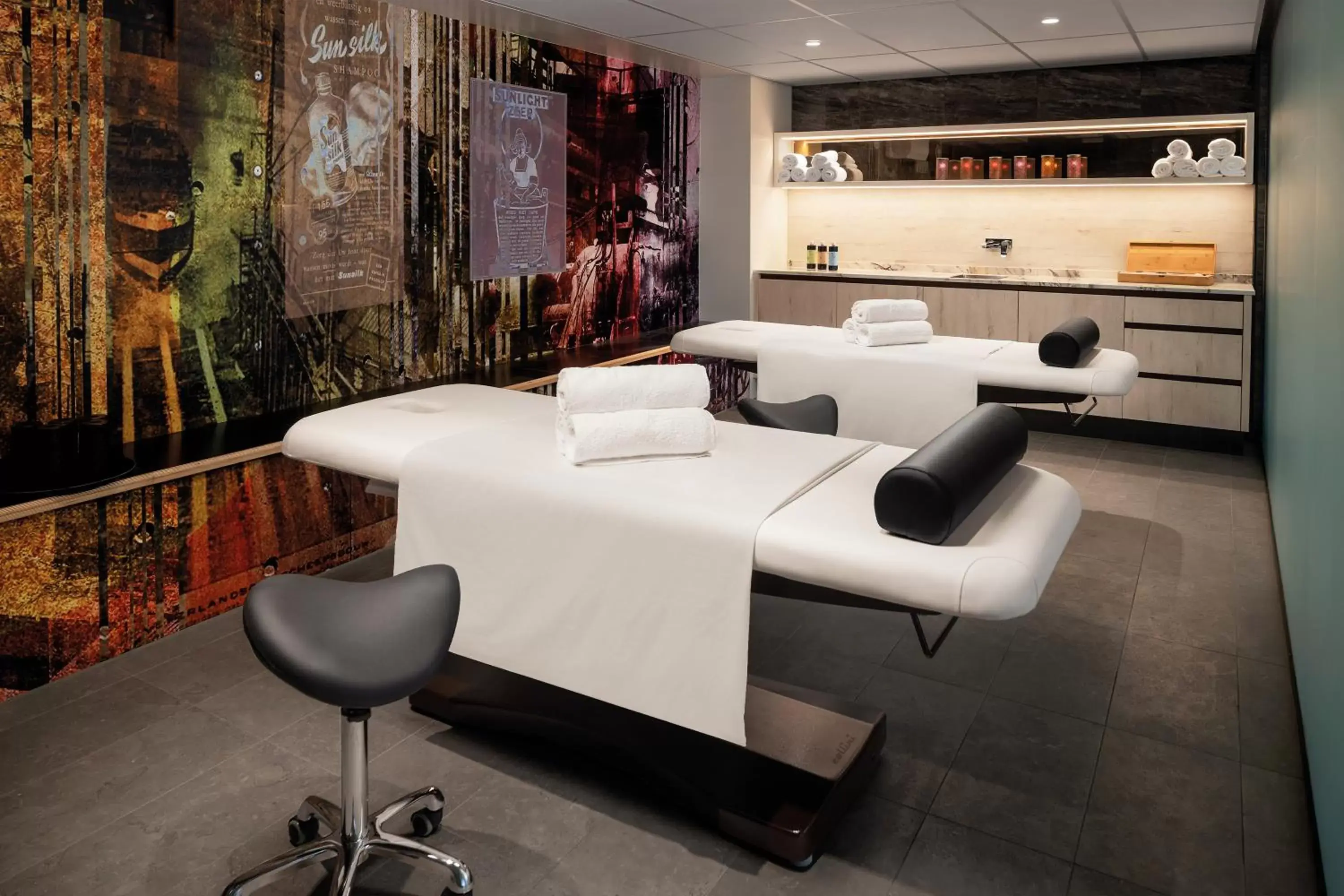 Massage in Inntel Hotels Amsterdam Landmark