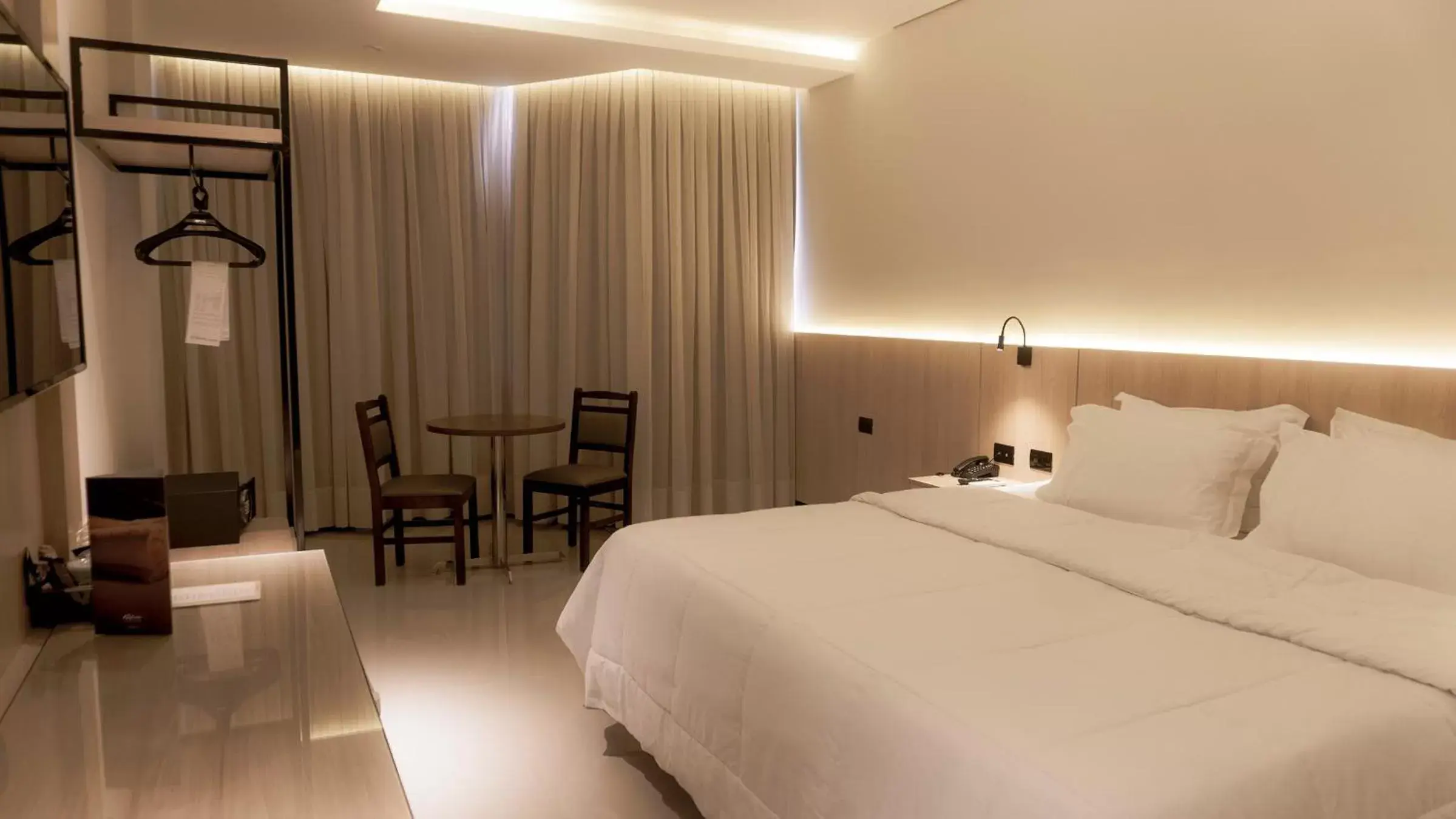 Photo of the whole room, Bed in Rafain Palace Hotel & Convention Center Photo of the whole room, Bed in Rafain Palace Hotel & Convention Center