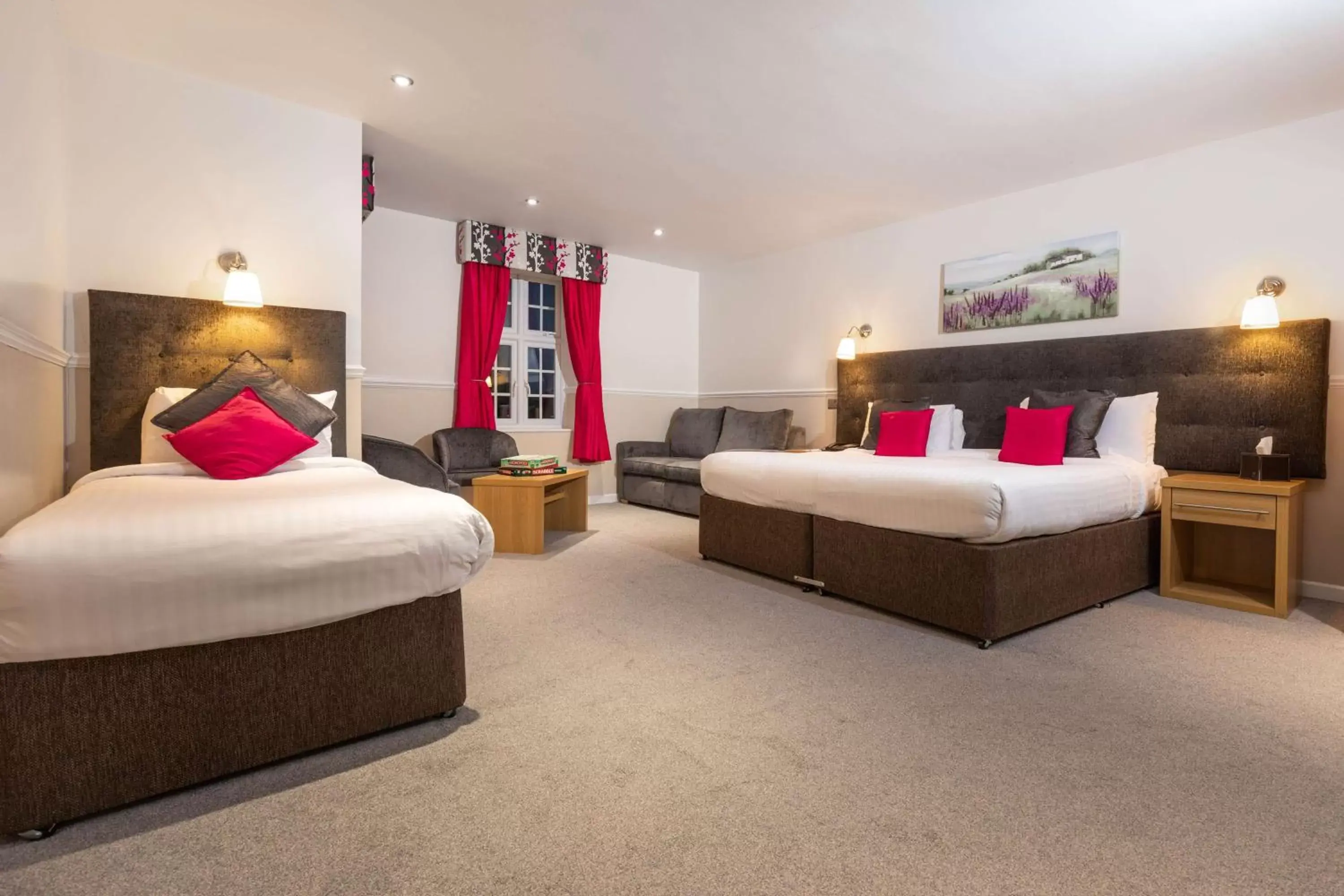 Family Room with a Double, Single, and Sofa Bed in Worcester Bank House Hotel Spa & Golf; BW Premier Collection