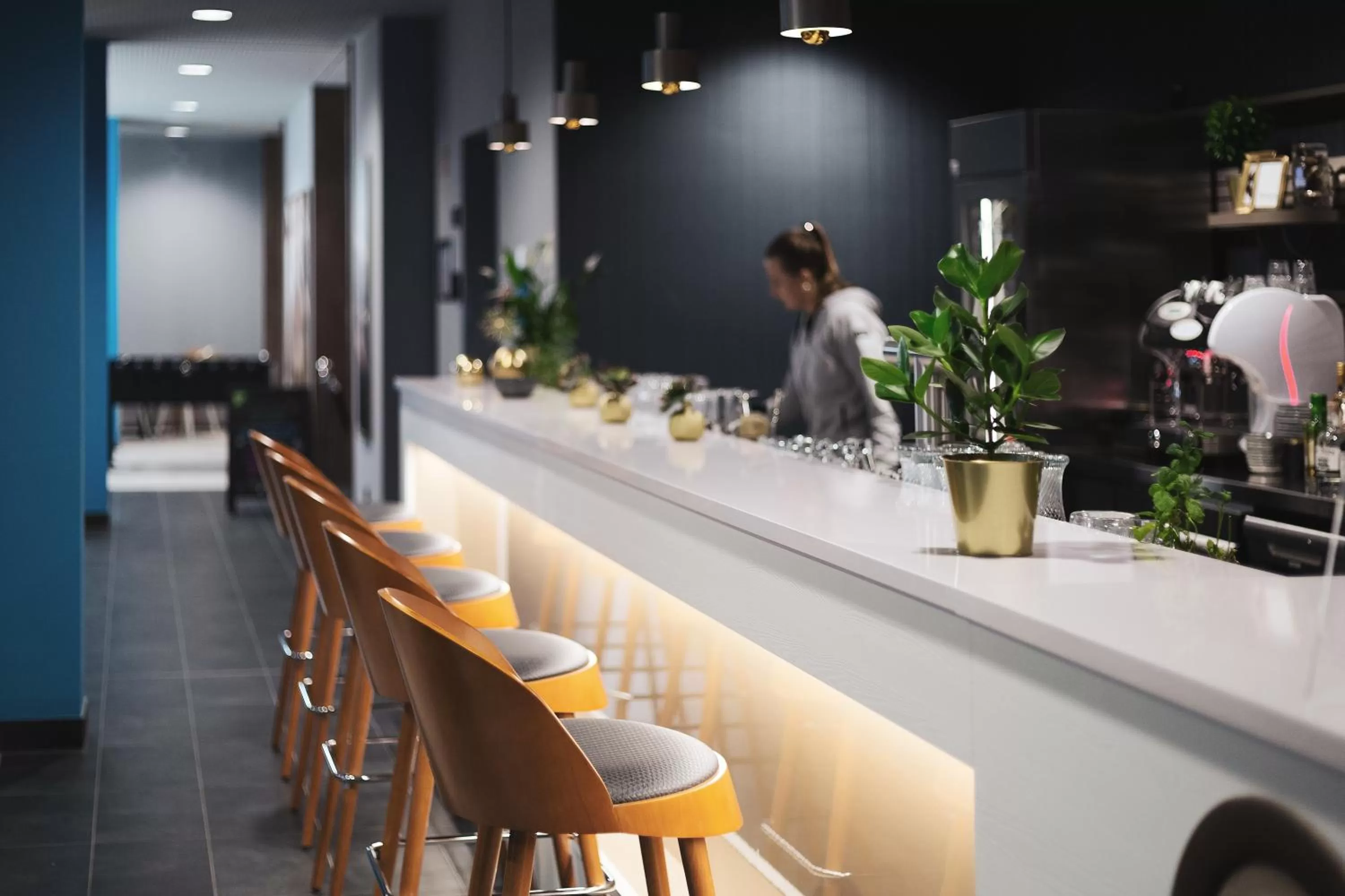 Lounge or bar in Holiday Inn - the niu, Brass Munich Olympiapark by IHG