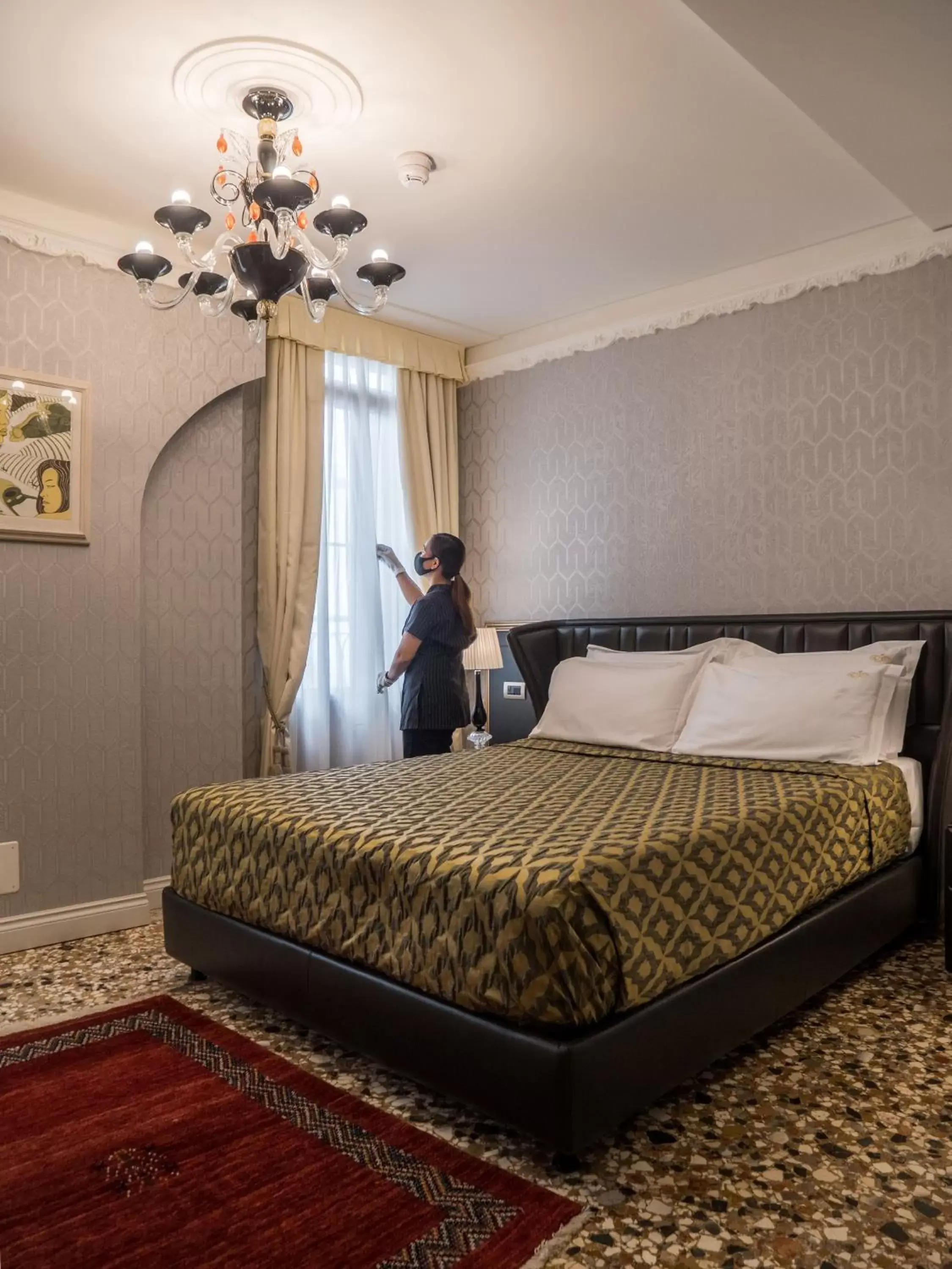 Staff, Bed in EGO' Boutique Hotel - The Silk Road