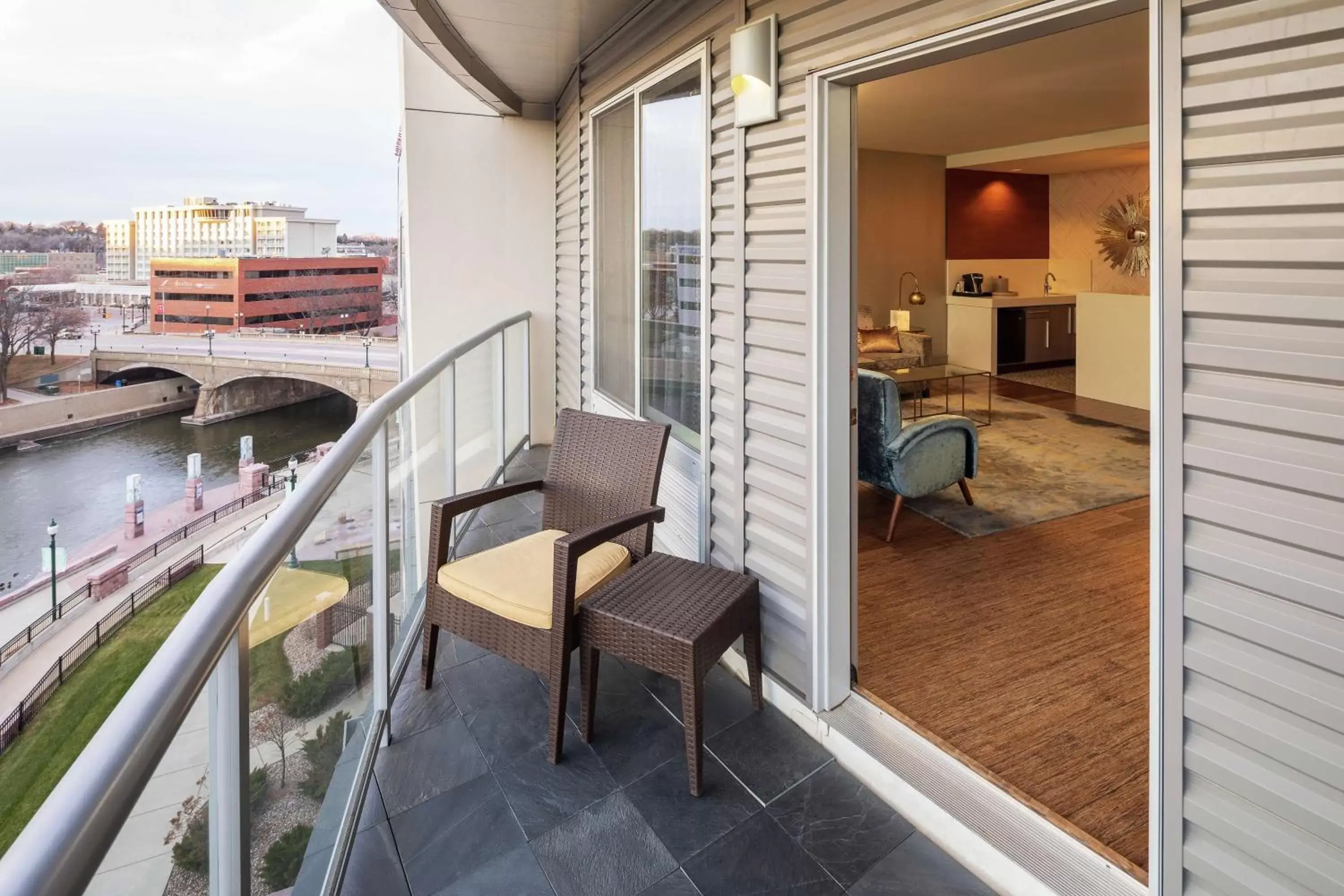 View (from property/room), Balcony/Terrace in Hilton Garden Inn Sioux Falls Downtown