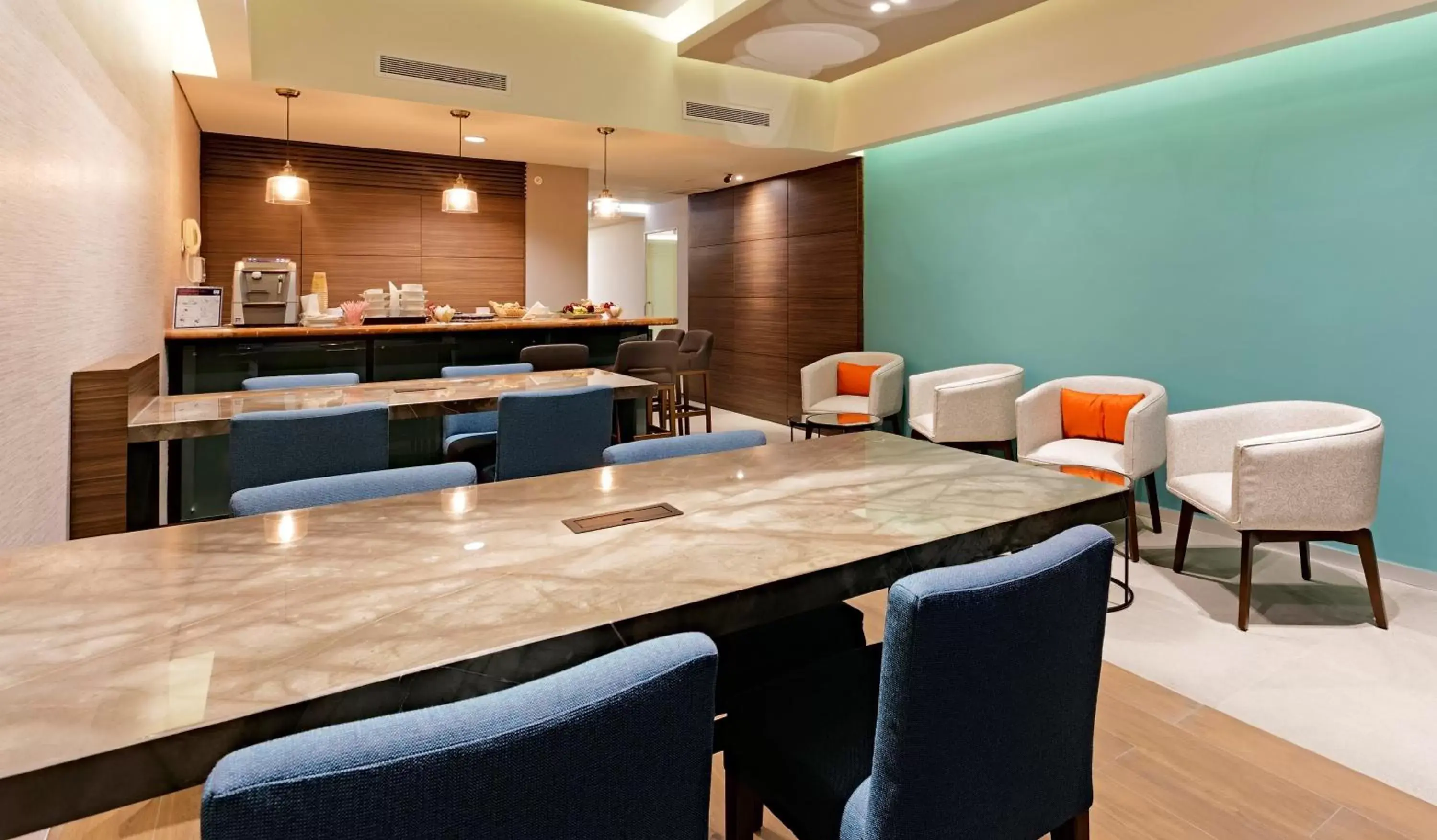 Other, Restaurant/Places to Eat in Holiday Inn Express Villahermosa, an IHG Hotel