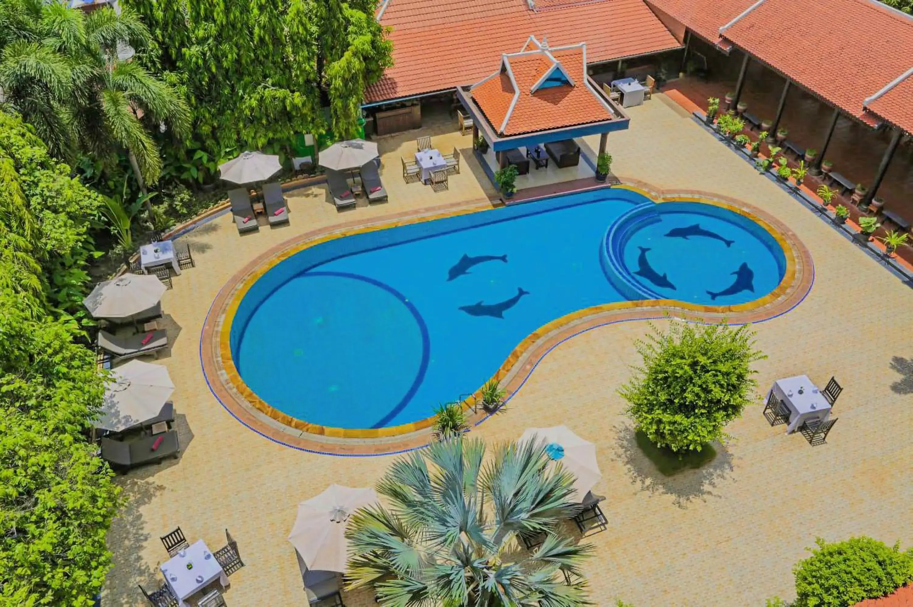 Swimming pool in Lucky Angkor Hotel & Spa Swimming pool in Lucky Angkor Hotel & Spa