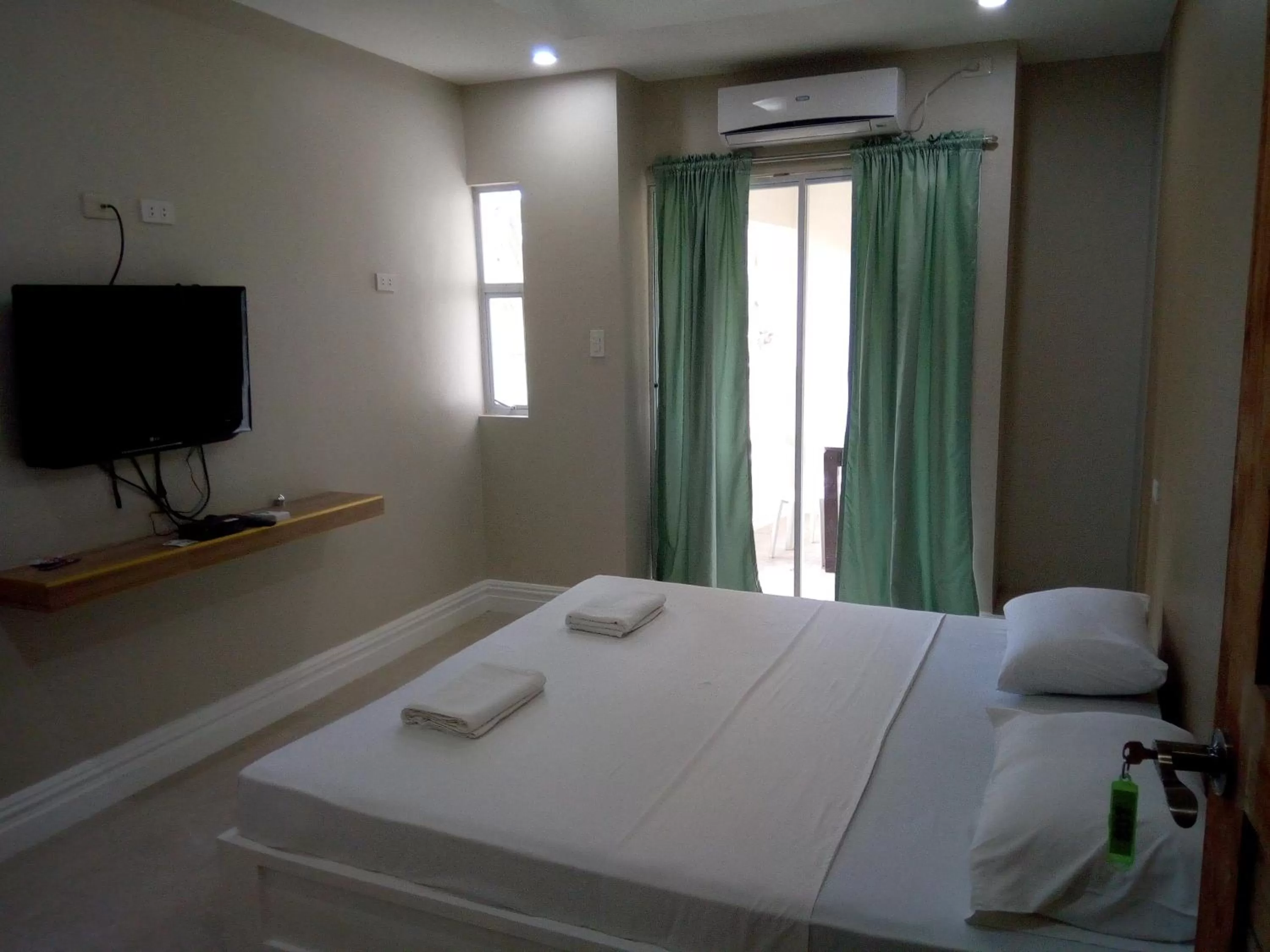 TV and multimedia, Bed in Sandscape Hotel