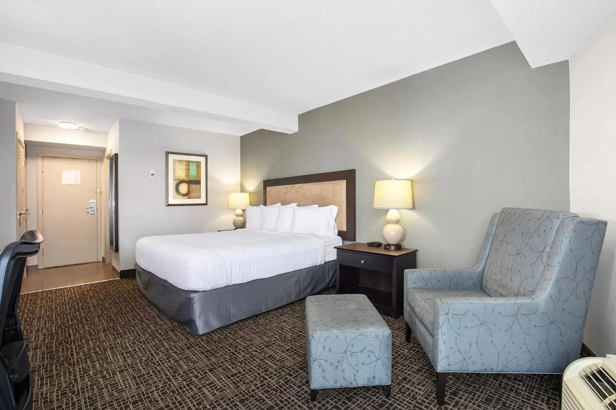 Bed in Ramada by Wyndham Kamloops