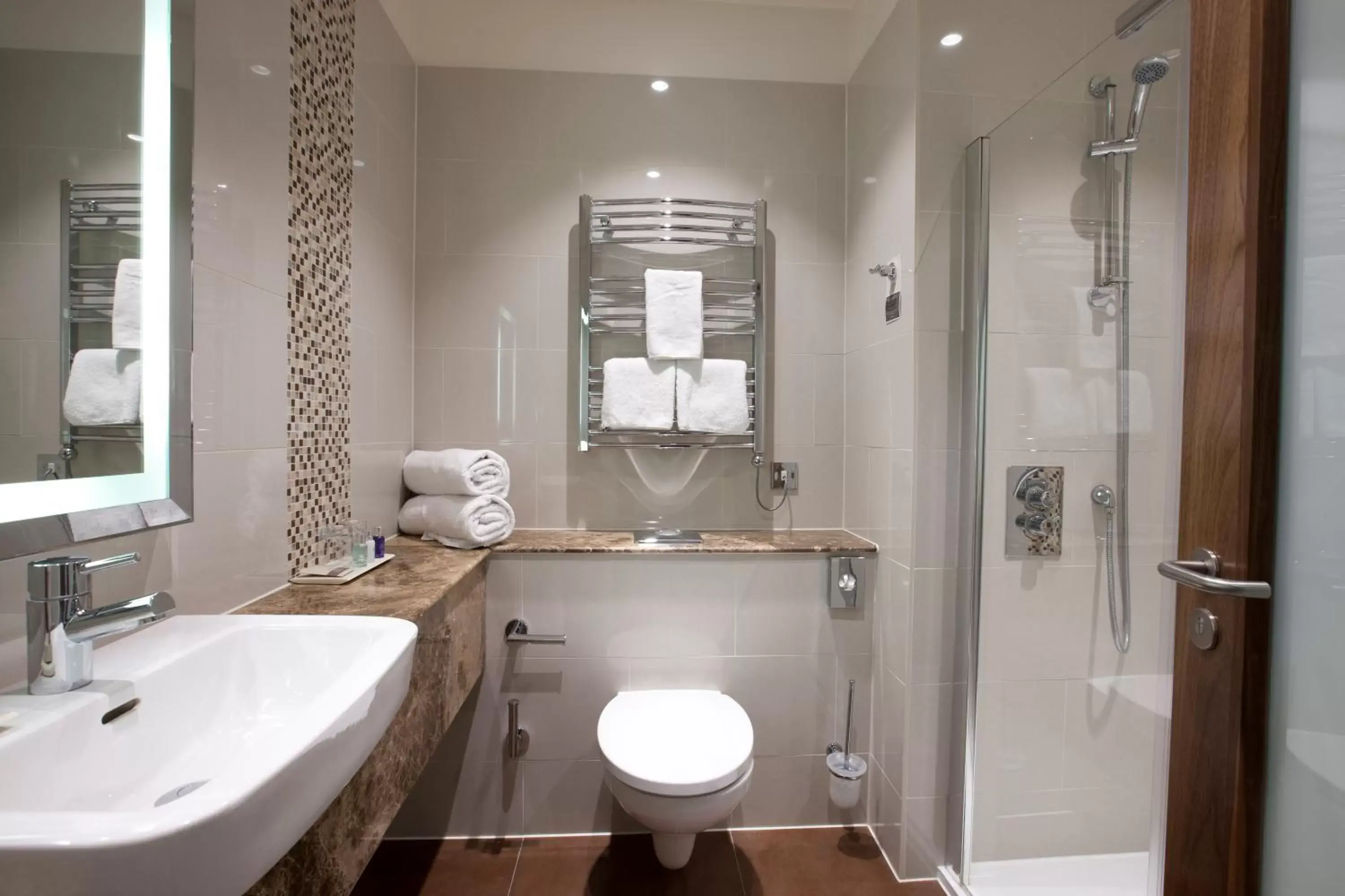 Bathroom in Wivenhoe House Hotel