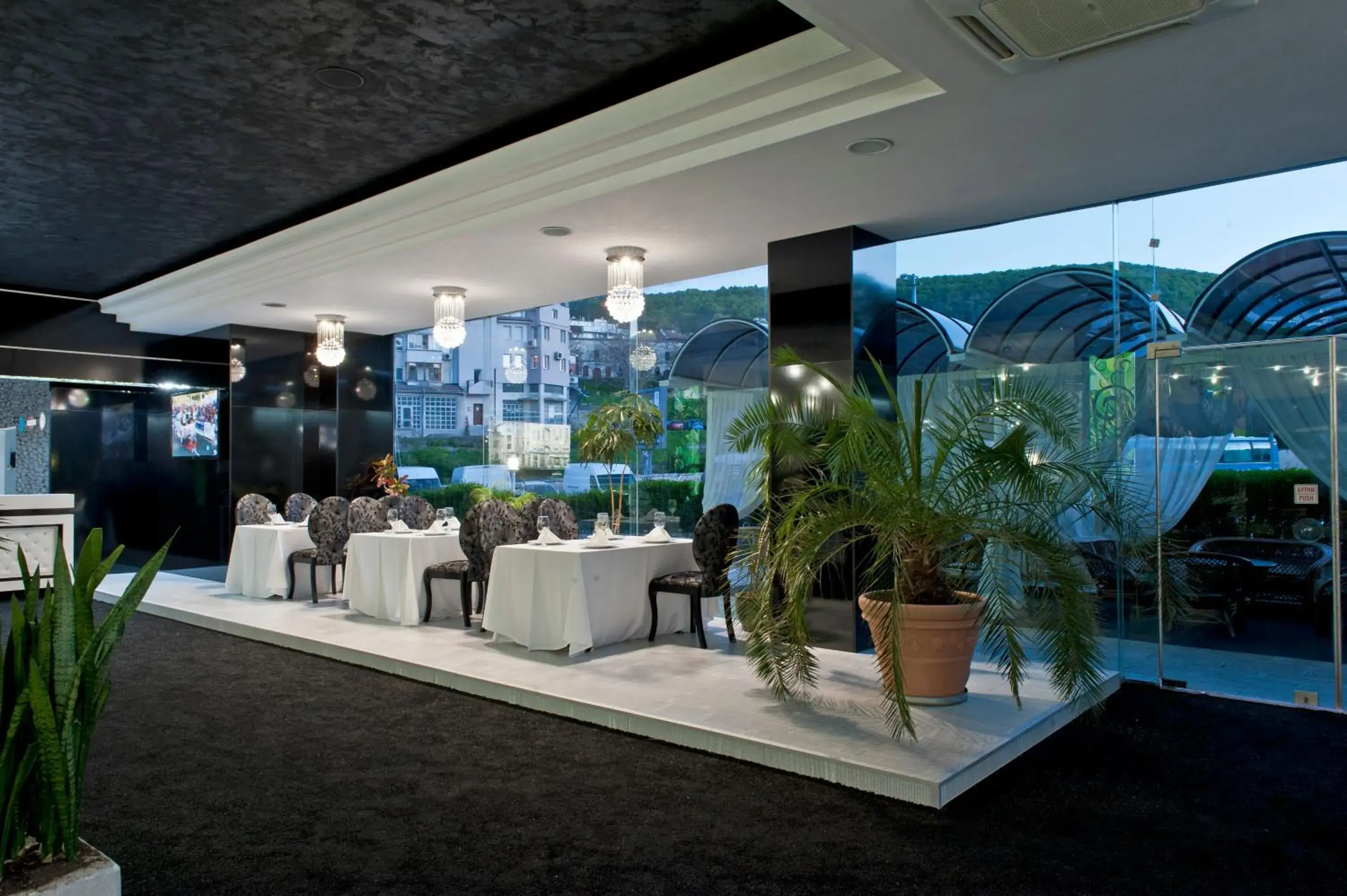 Lobby or reception, Restaurant/Places to Eat in Grand Hotel Shumen