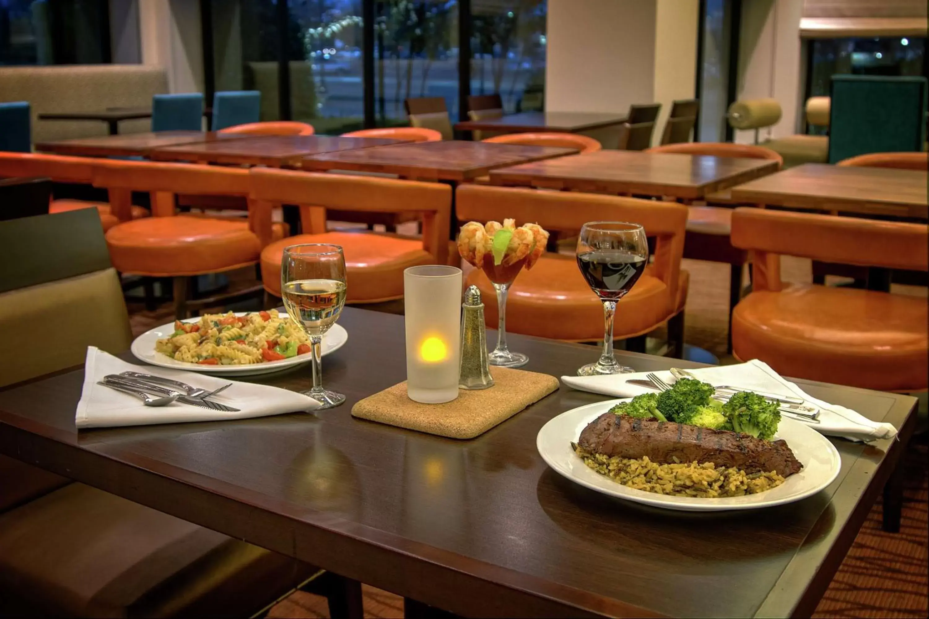 Restaurant/places to eat in Hilton Garden Inn Memphis/Southaven Restaurant/places to eat in Hilton Garden Inn Memphis/Southaven