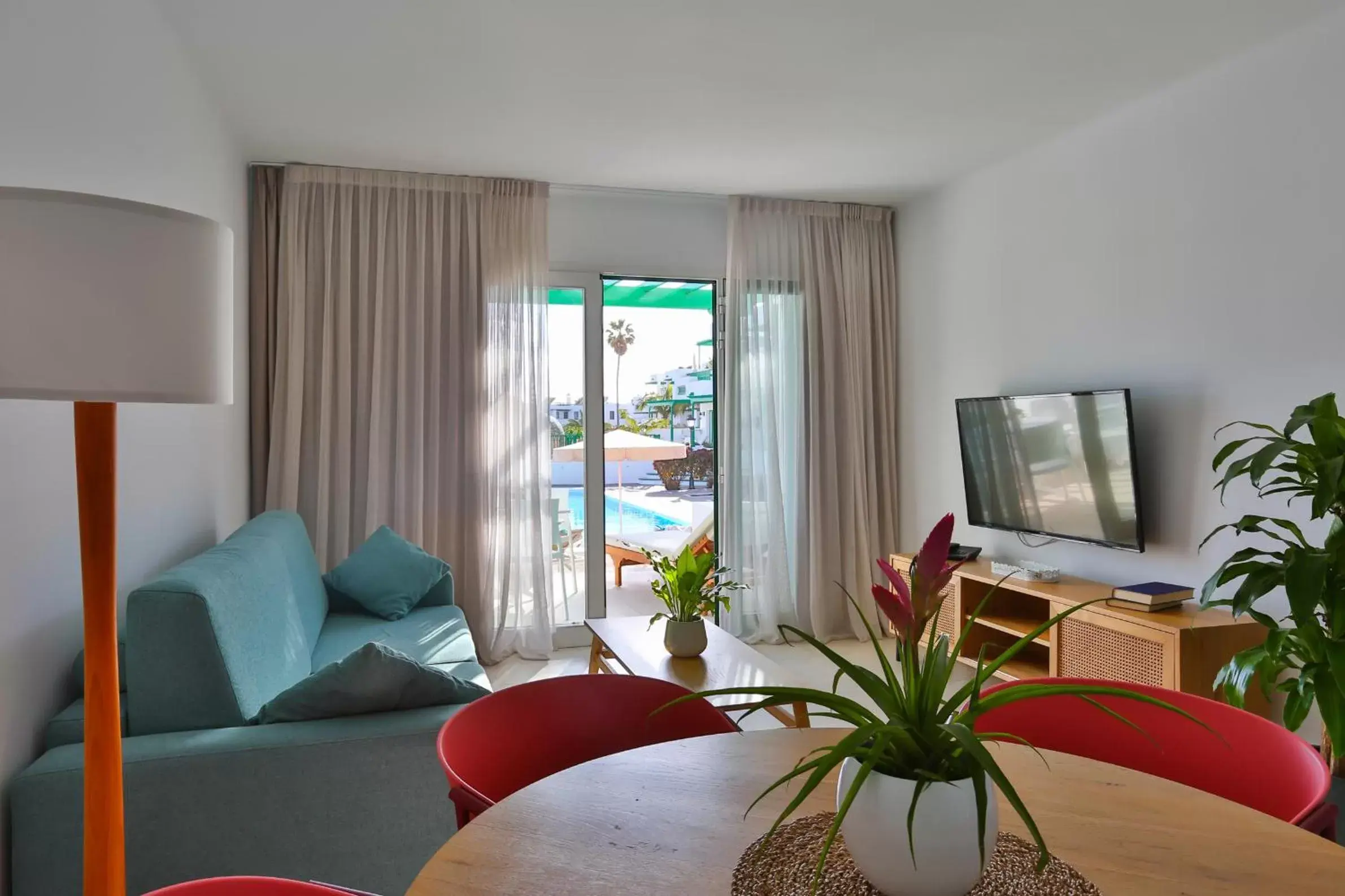 Living room, Seating Area in Nazaret Apartments