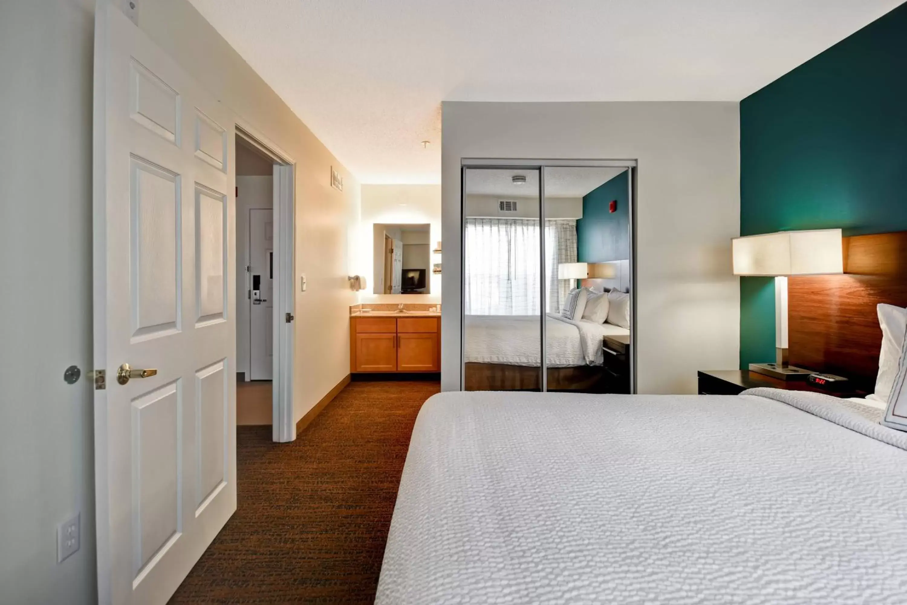 Bathroom, Bed in Residence Inn by Marriott Dayton Beavercreek