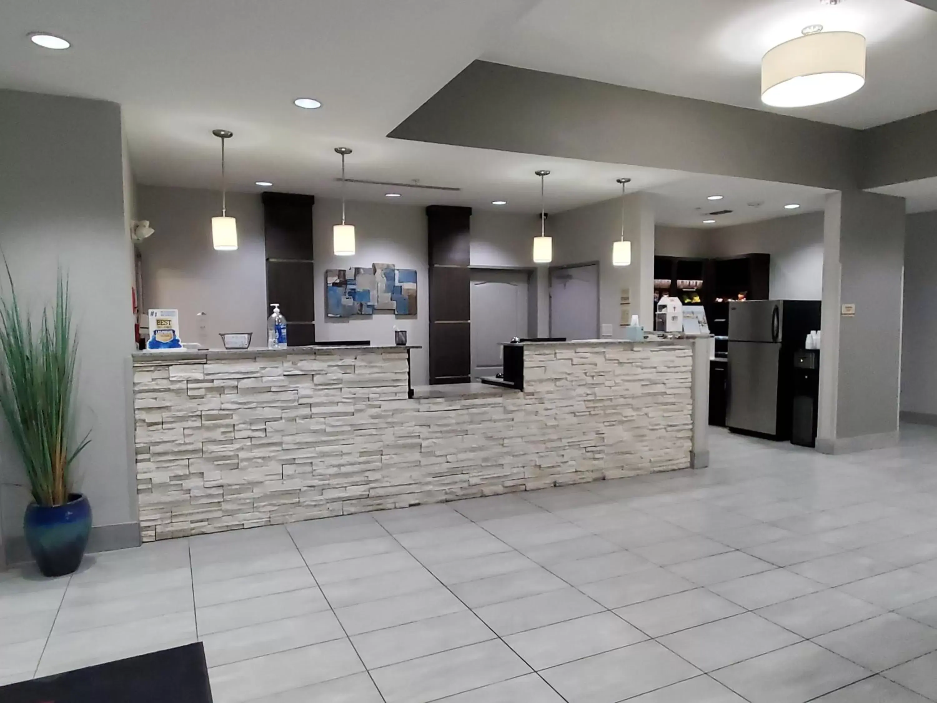 Lobby/Reception in Hawthorn Suites by Wyndham San Angelo