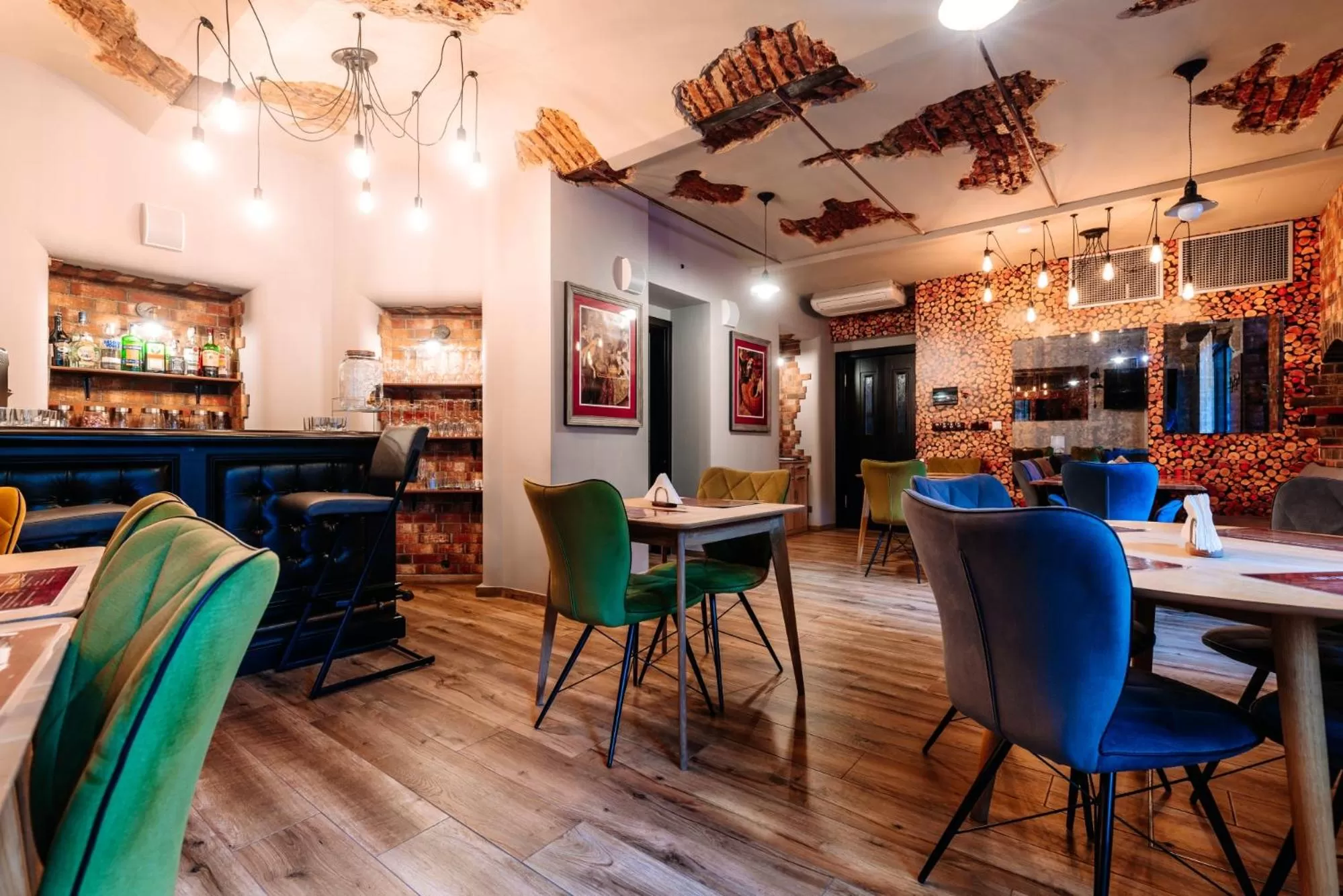 Restaurant/places to eat in Hotel Ambiente Wellness & Spa