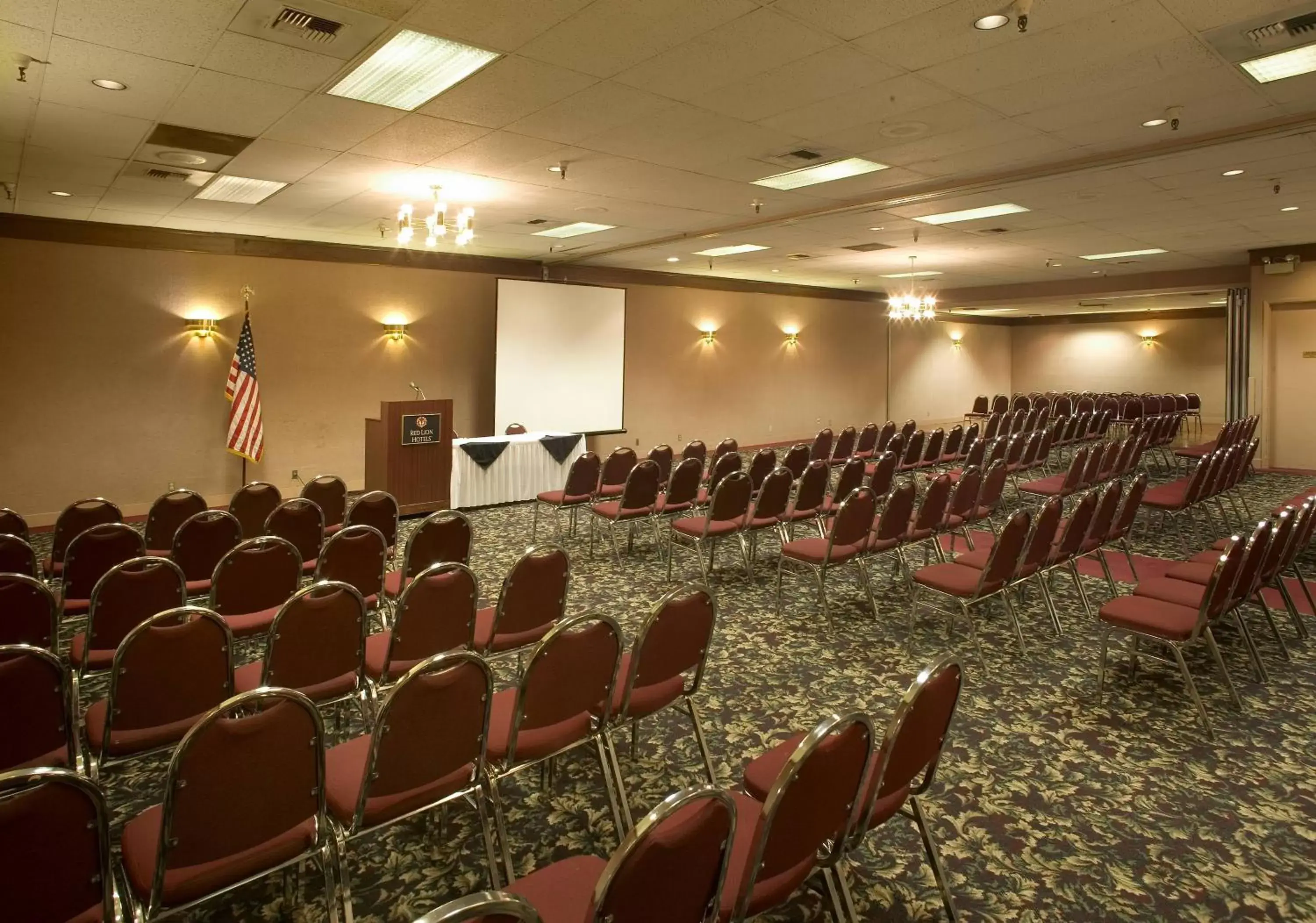 Business facilities in Red Lion Hotel Yakima Center