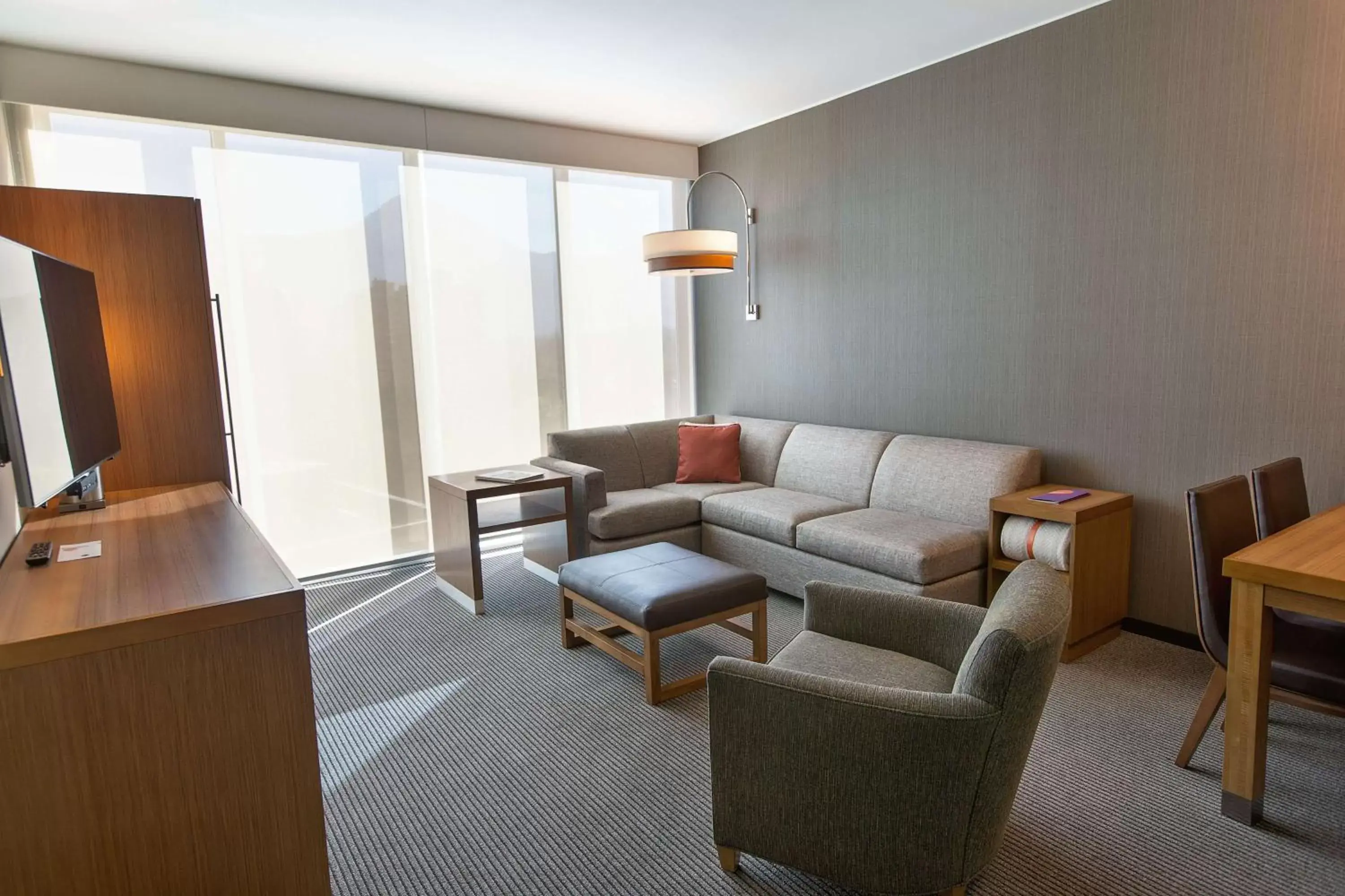 Photo of the whole room in Hyatt Place Santiago/Vitacura