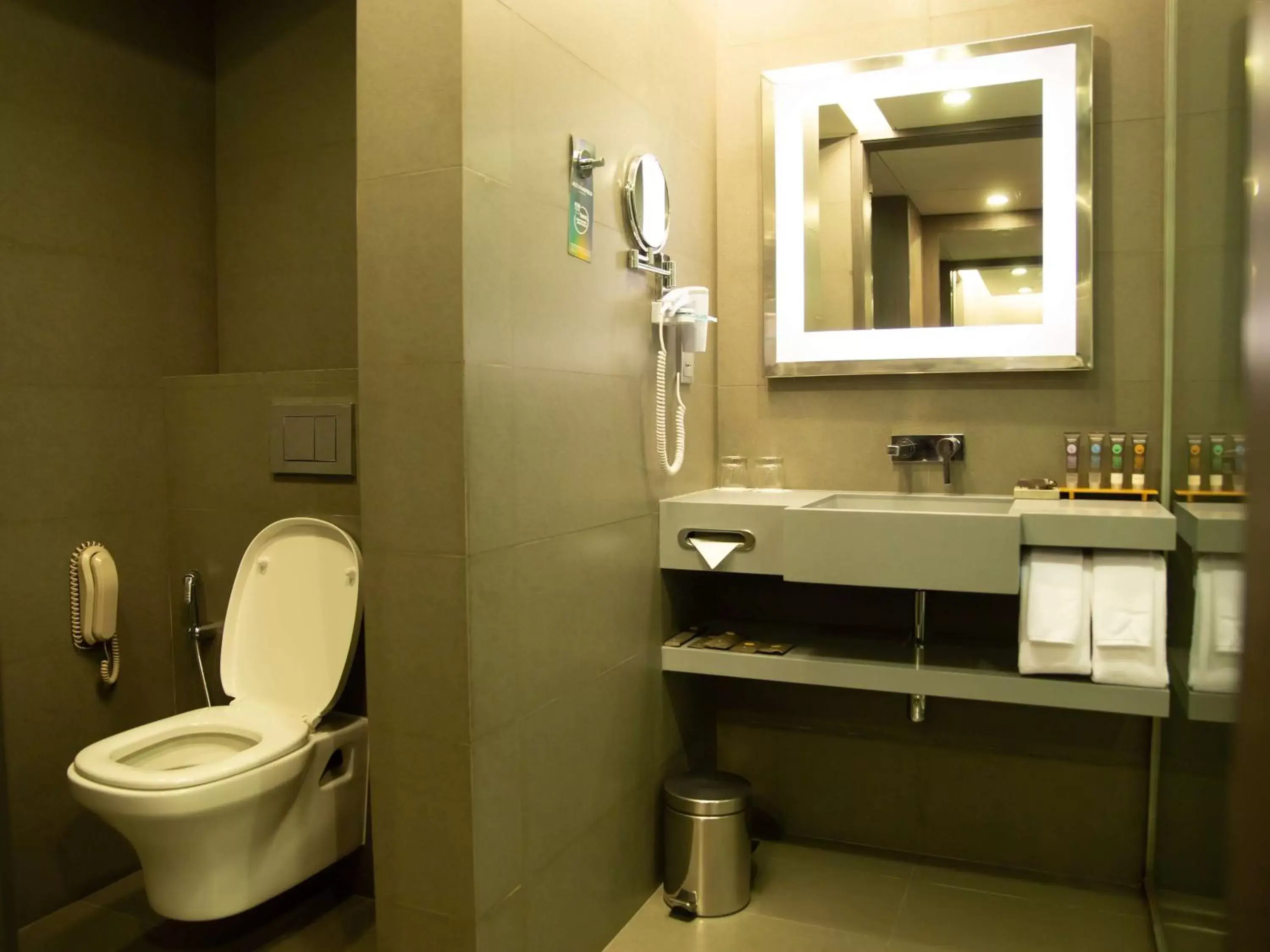 Photo of the whole room, Bathroom in Novotel Kolkata Hotel and Residences