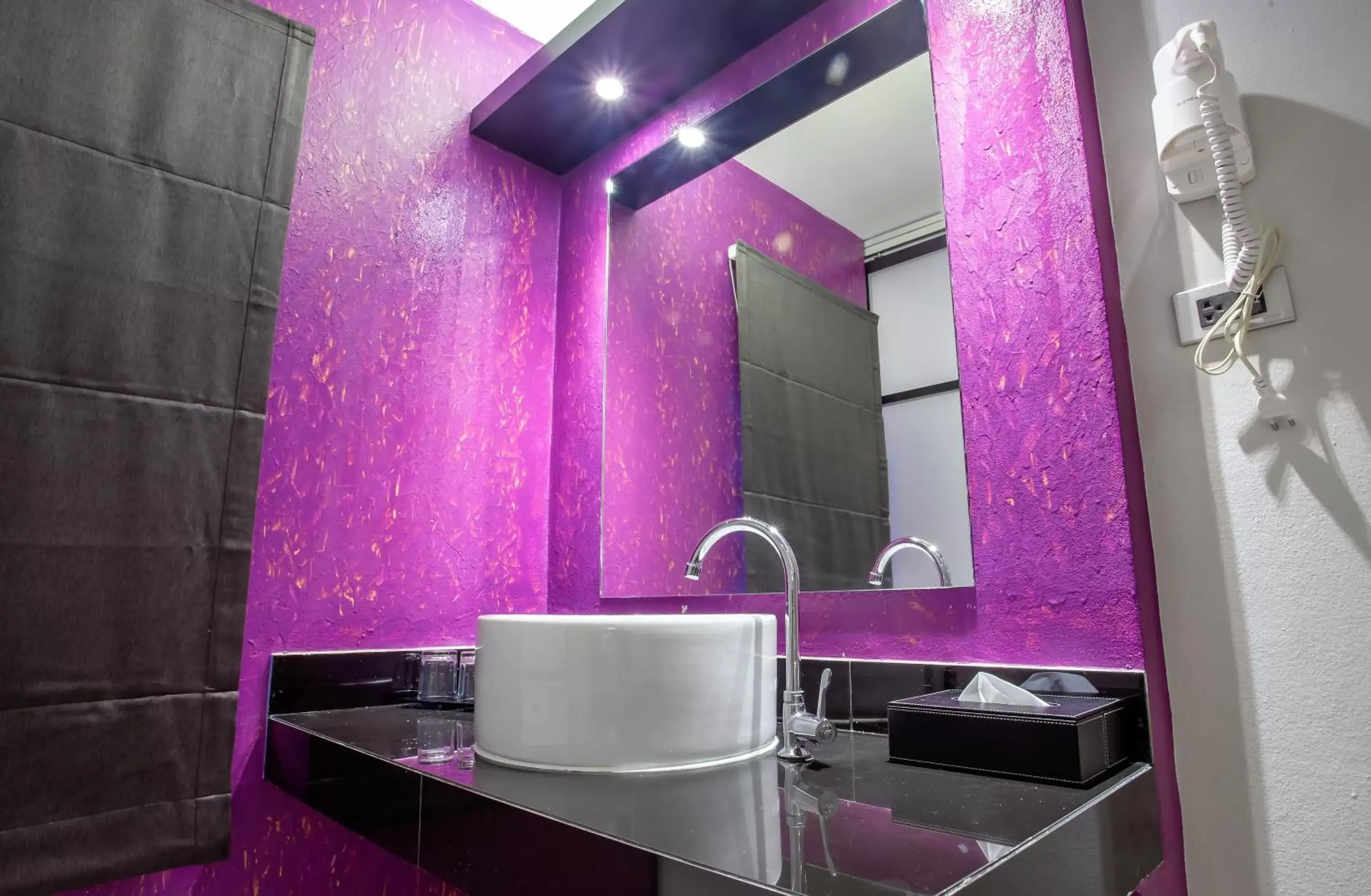 Shower, Bathroom in Nouvo City Hotel