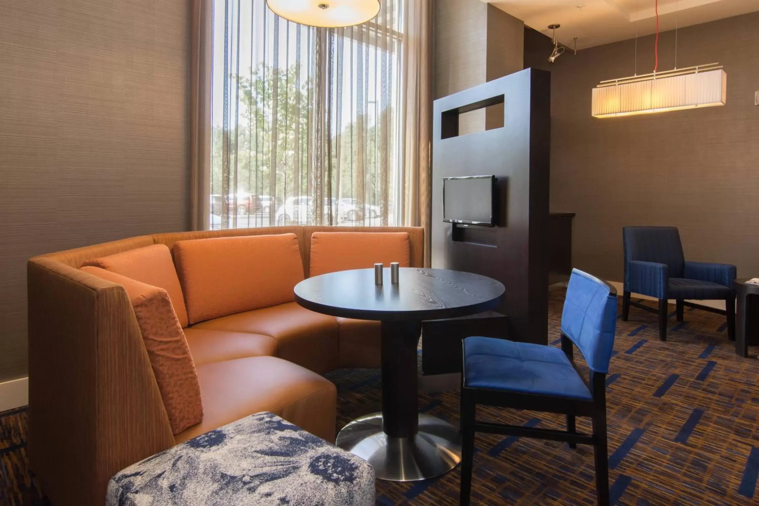 Other, Seating Area in Courtyard by Marriott Raleigh-Durham Airport/Brier Creek