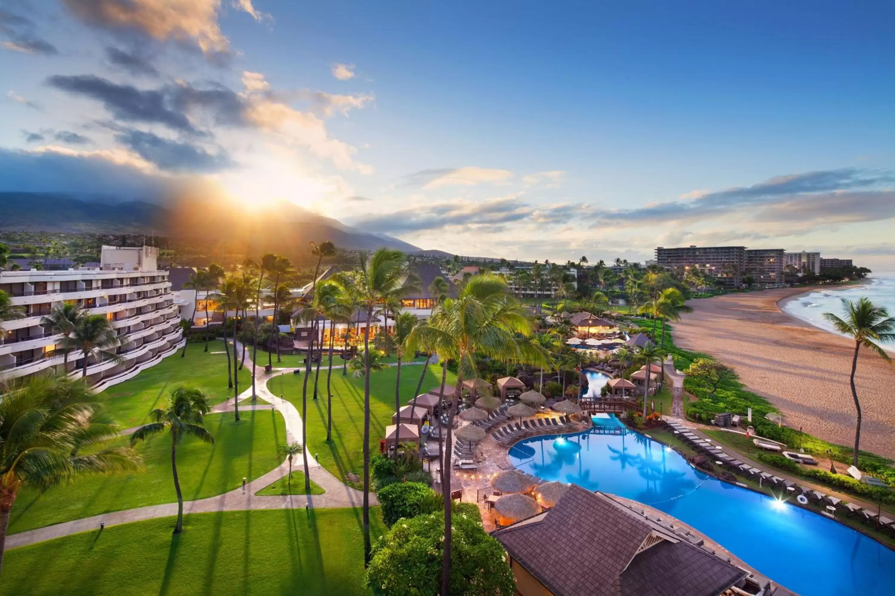 Property building, Pool View in Sheraton Maui Resort & Spa