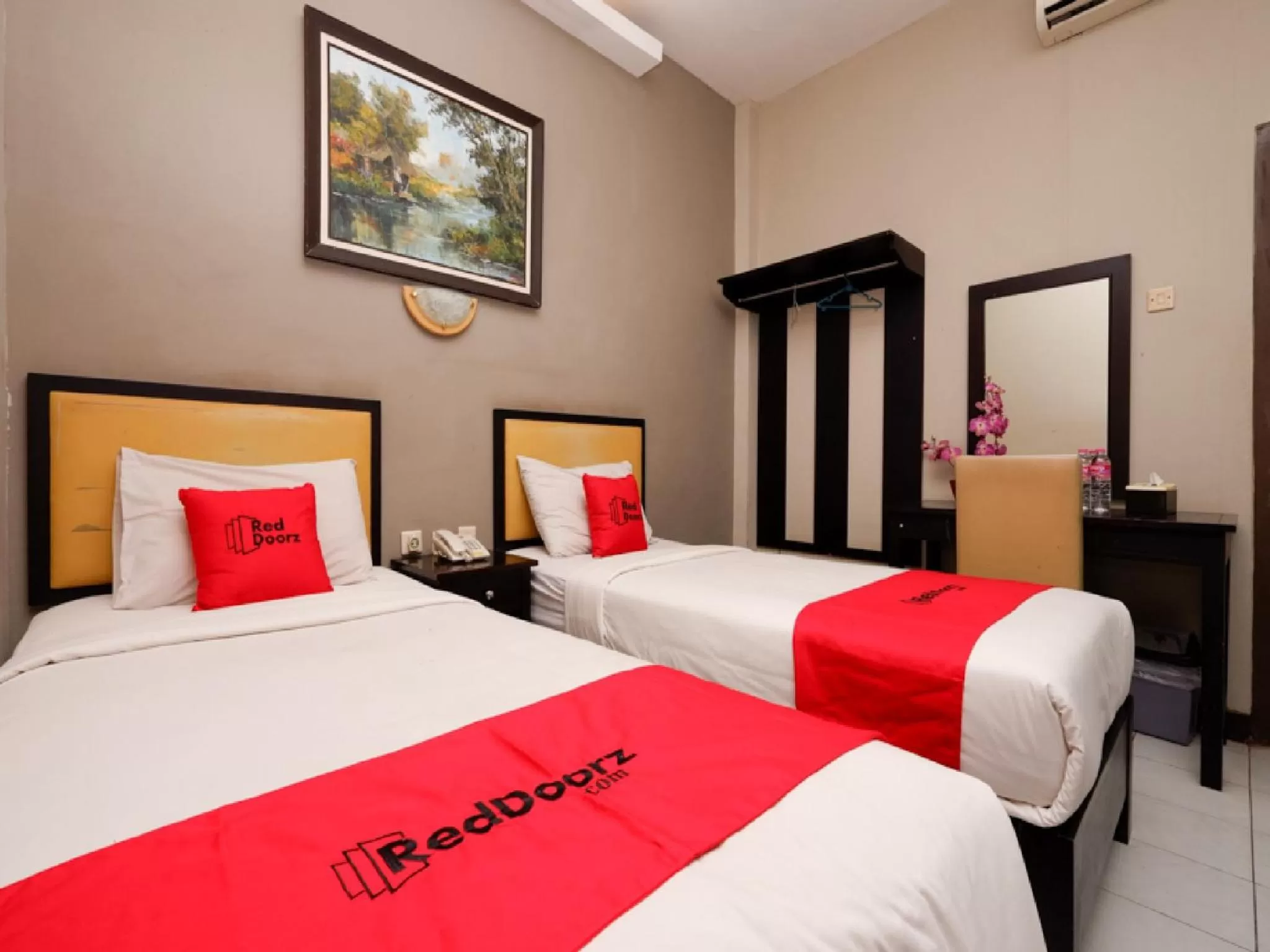 Bedroom, Bed in RedDoorz Plus @ Singosari Raya