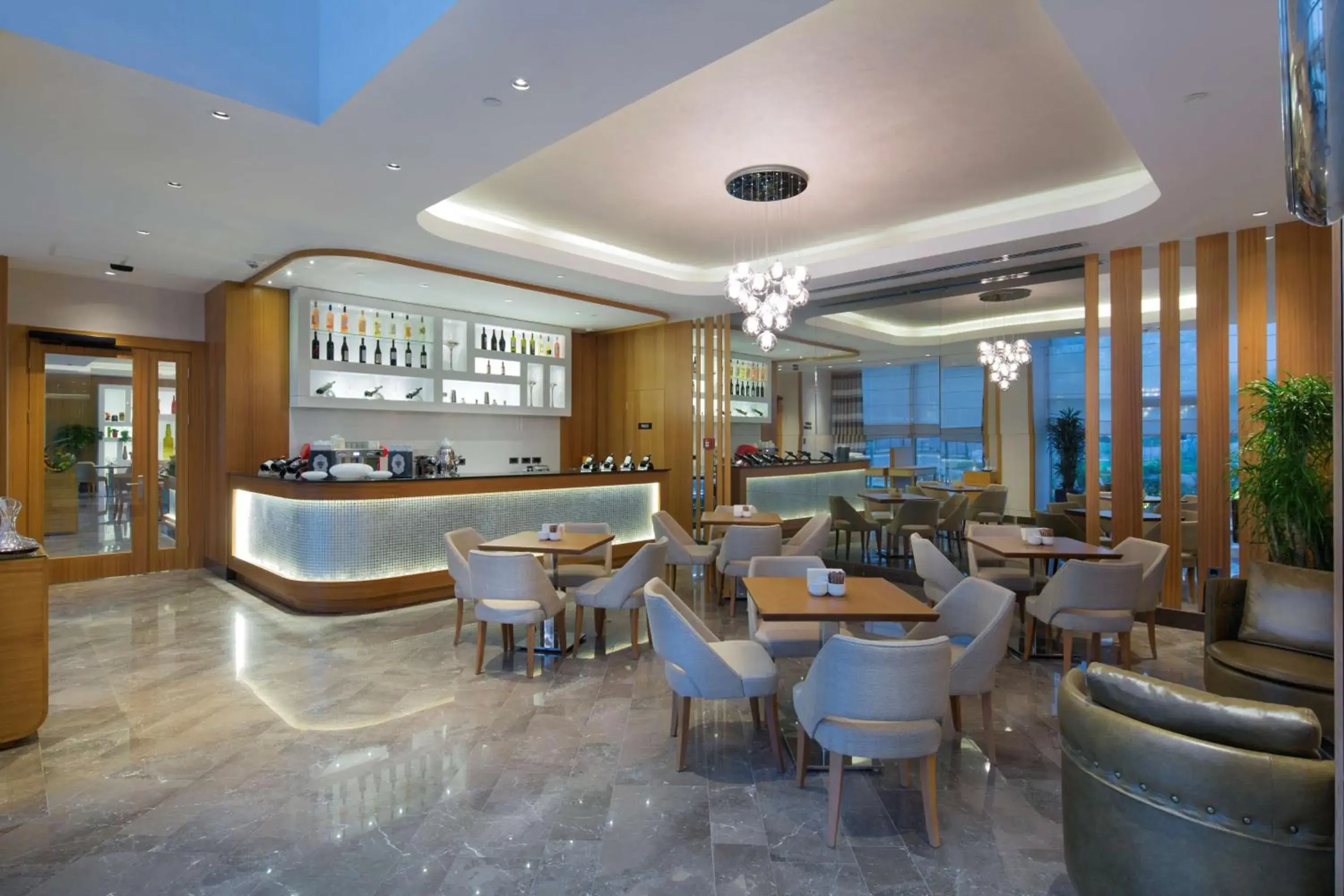 Restaurant/places to eat, Lounge/Bar in DoubleTree By Hilton Hotel Istanbul - Tuzla