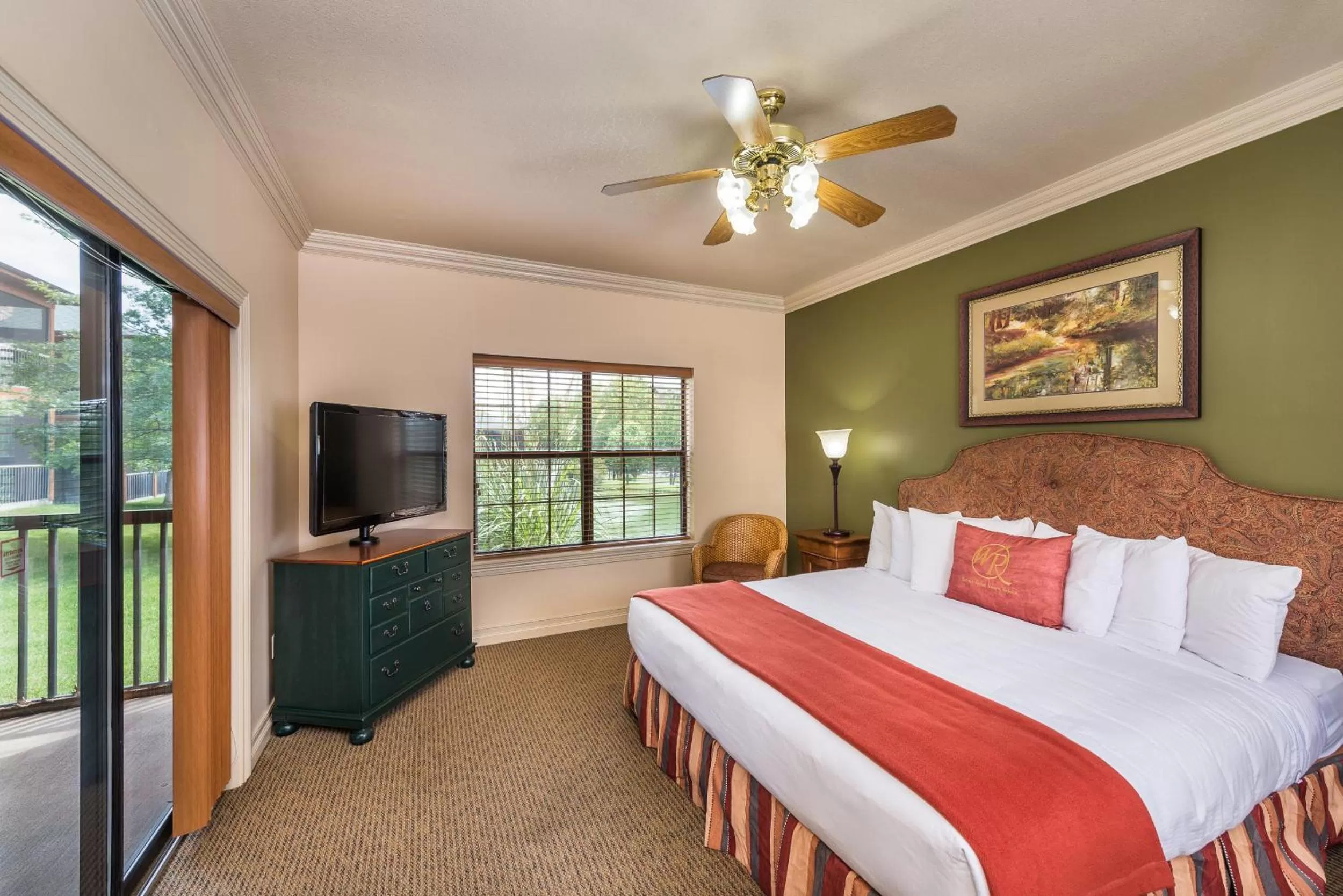 Bedroom, Bed in Westgate Branson Woods Resort