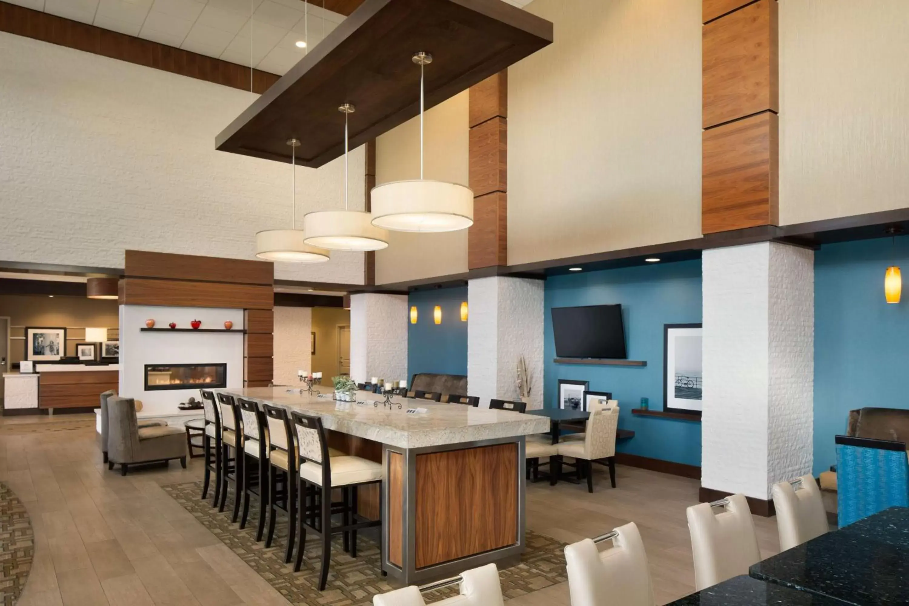 Lobby or reception in Hampton Inn & Suites Aberdeen/APG South