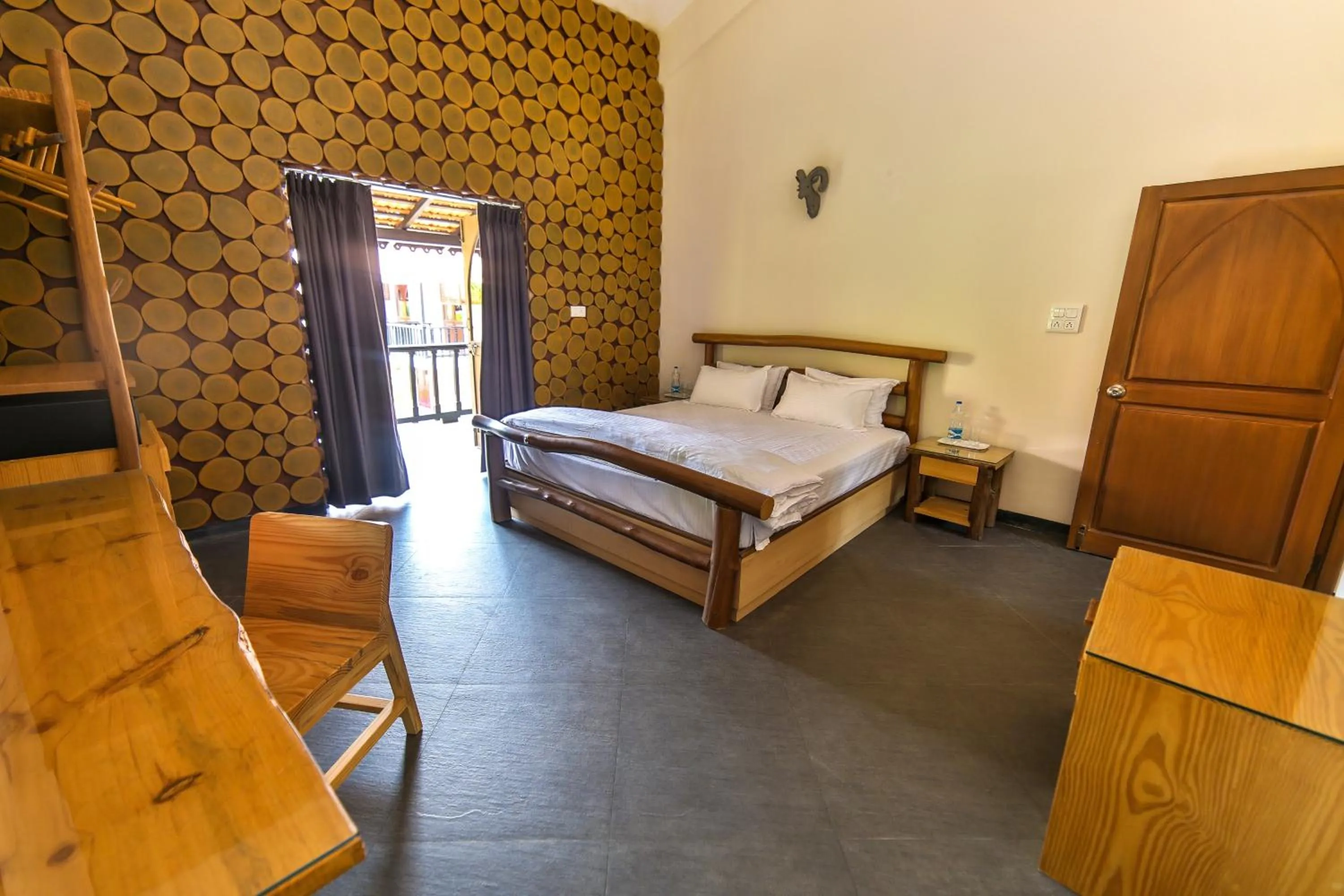 Photo of the whole room, Bed in Amour Resort