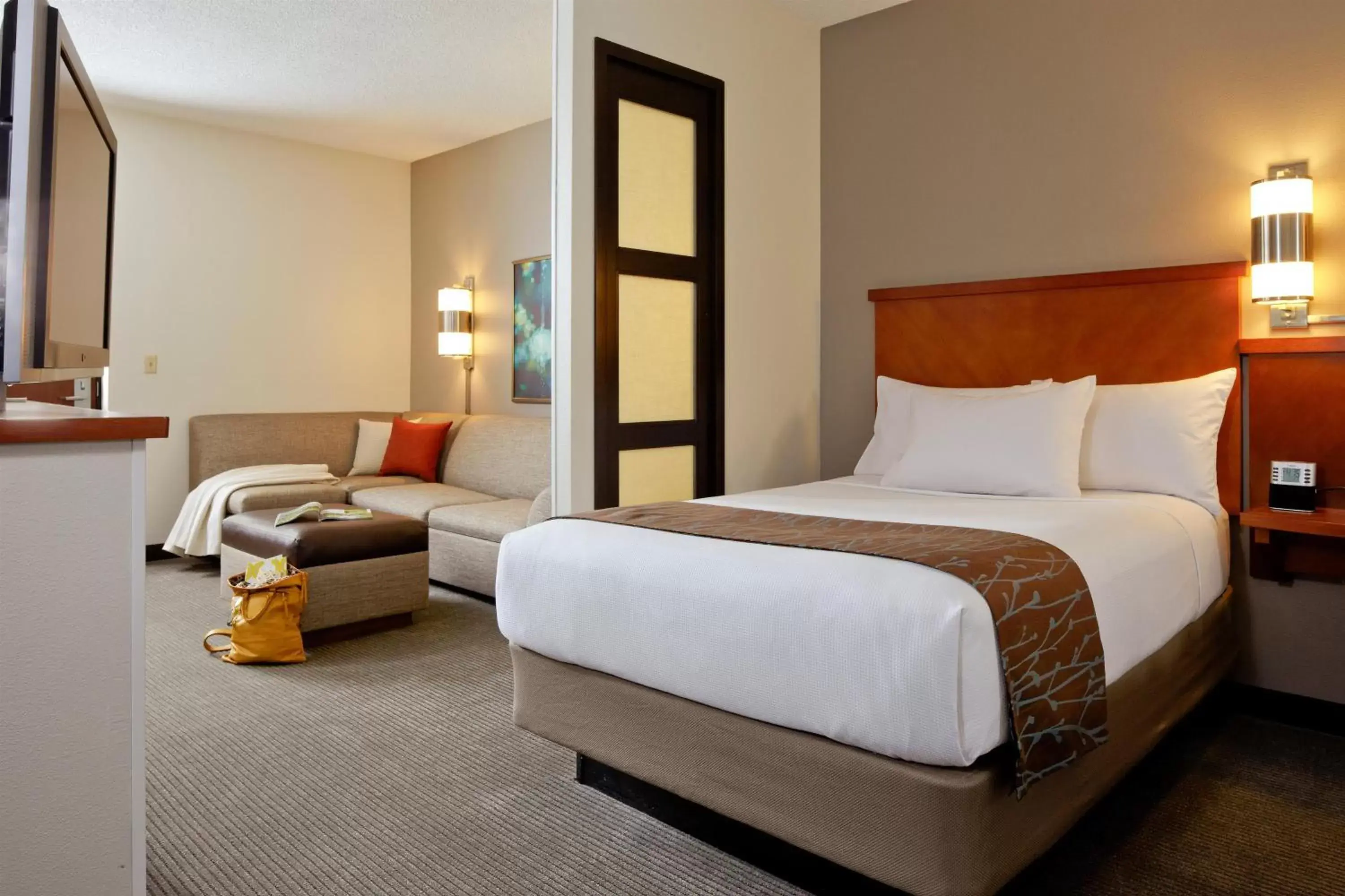 Specialty King Room with Sofa Bed in Hyatt Place Oklahoma City Airport