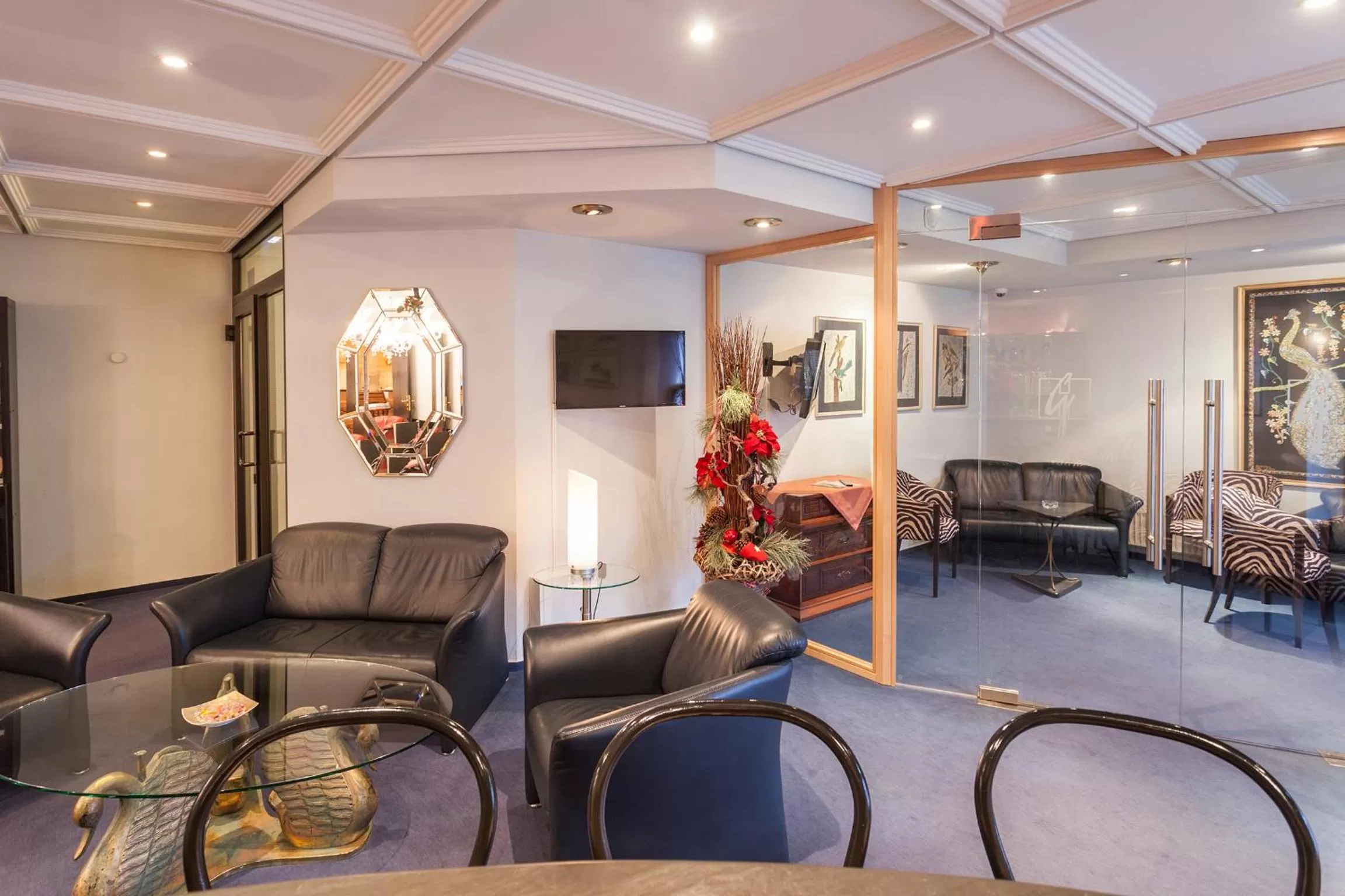 Lounge or bar in Centro Hotel Goya Wolfsburg City, Trademark Collection by Wyndham