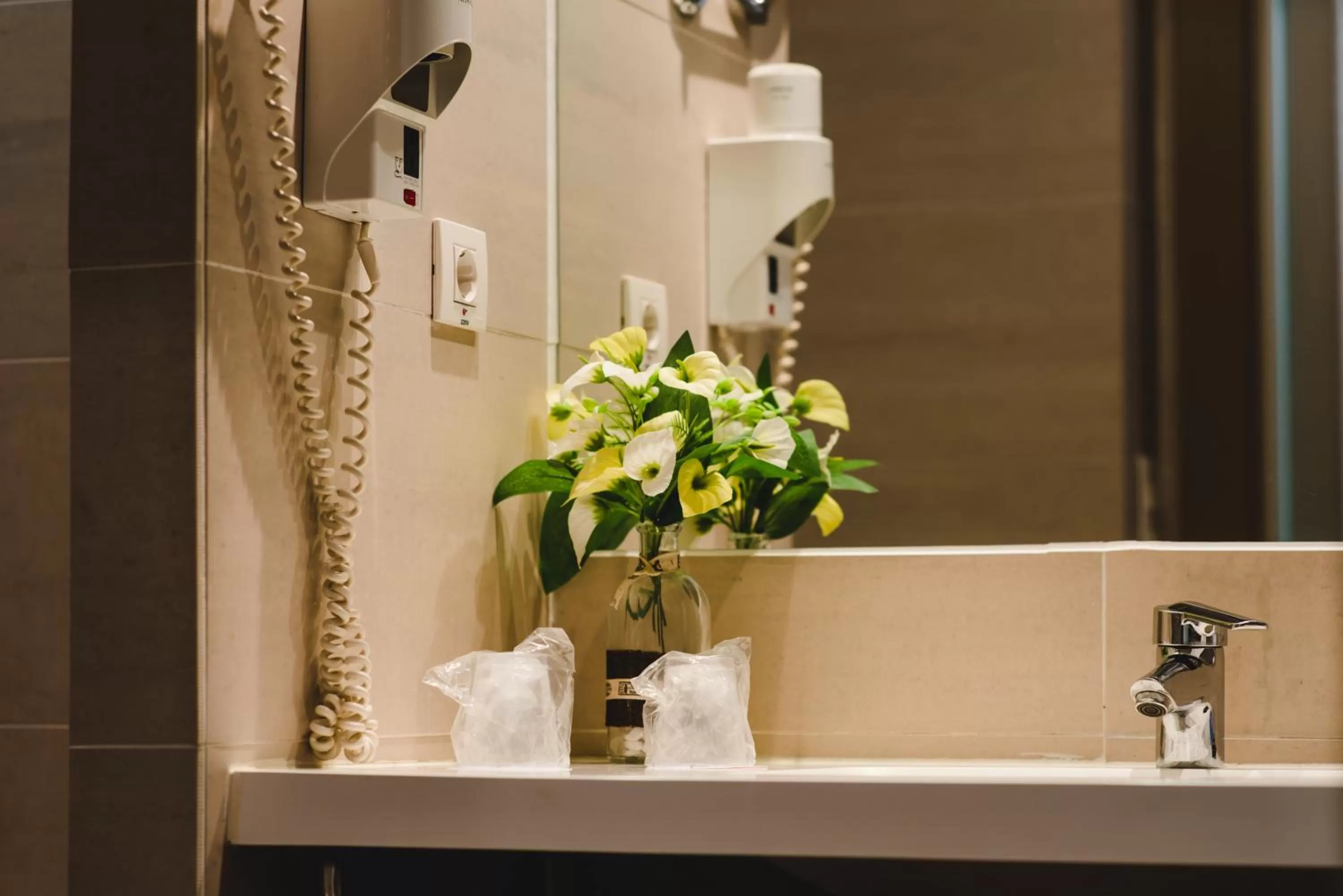 Bathroom in Hotel Mas Camarena