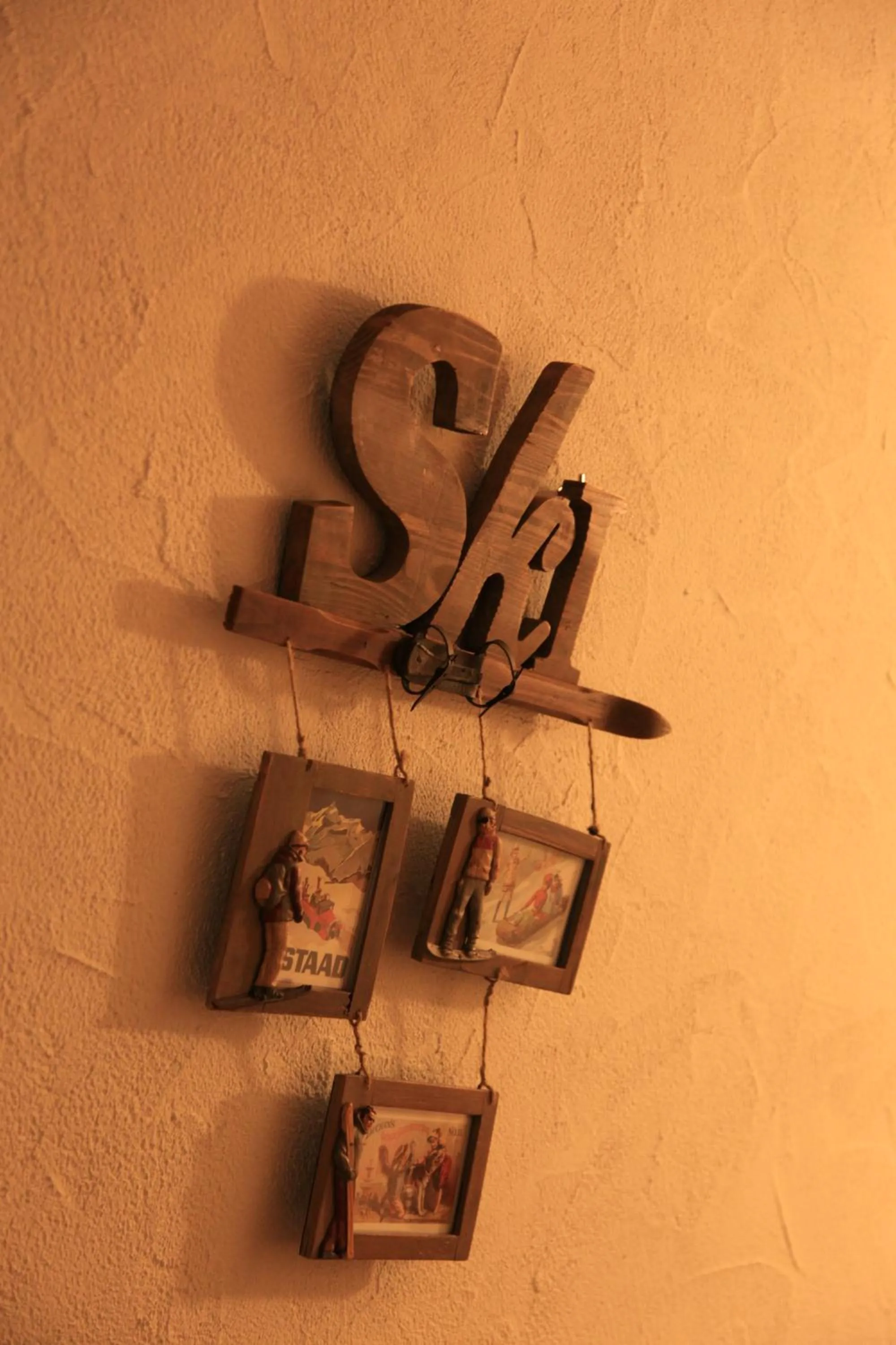 Decorative detail in Garnì Ladin