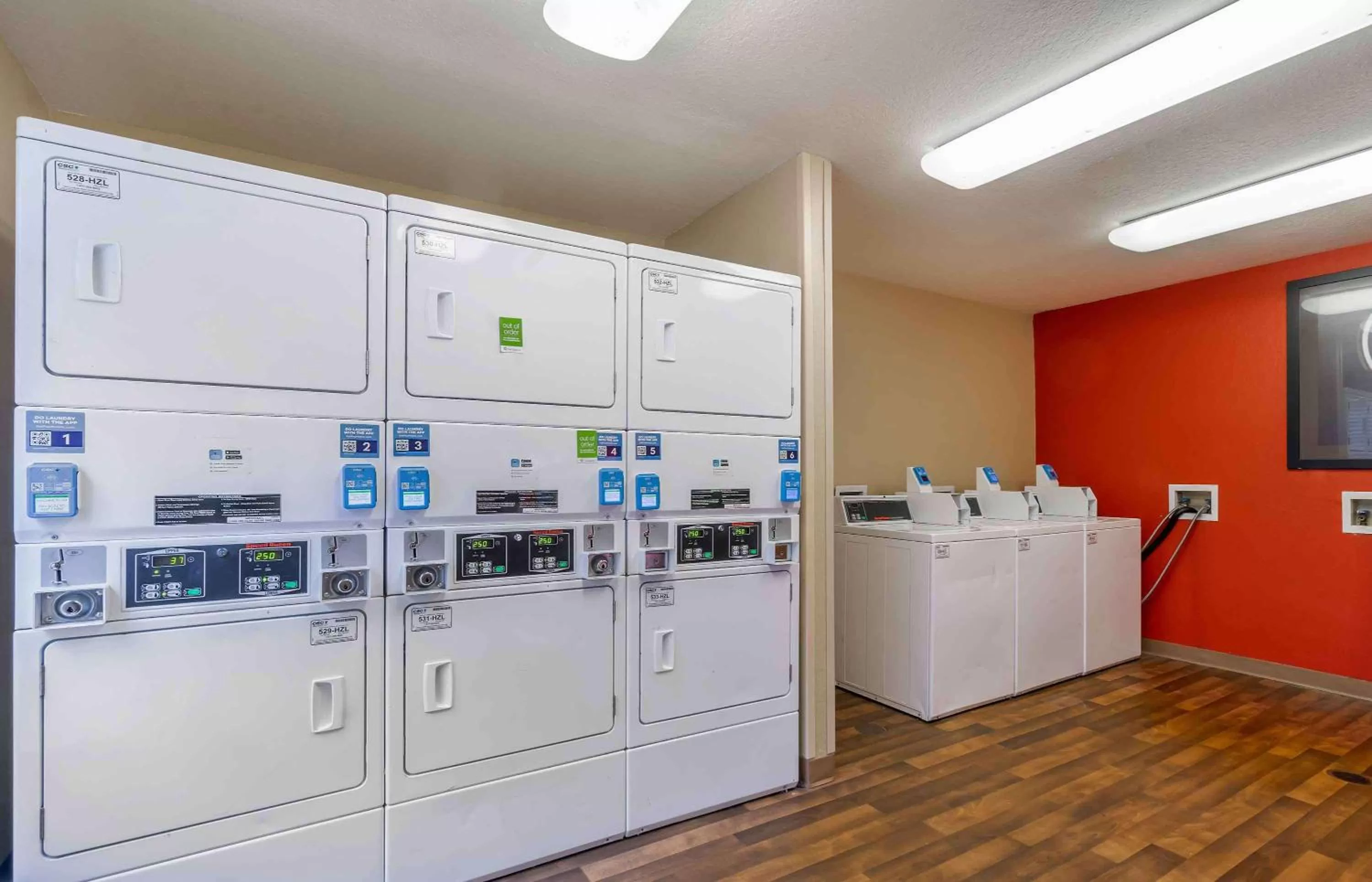 Property building in Extended Stay America Select Suites - Tampa - Brandon