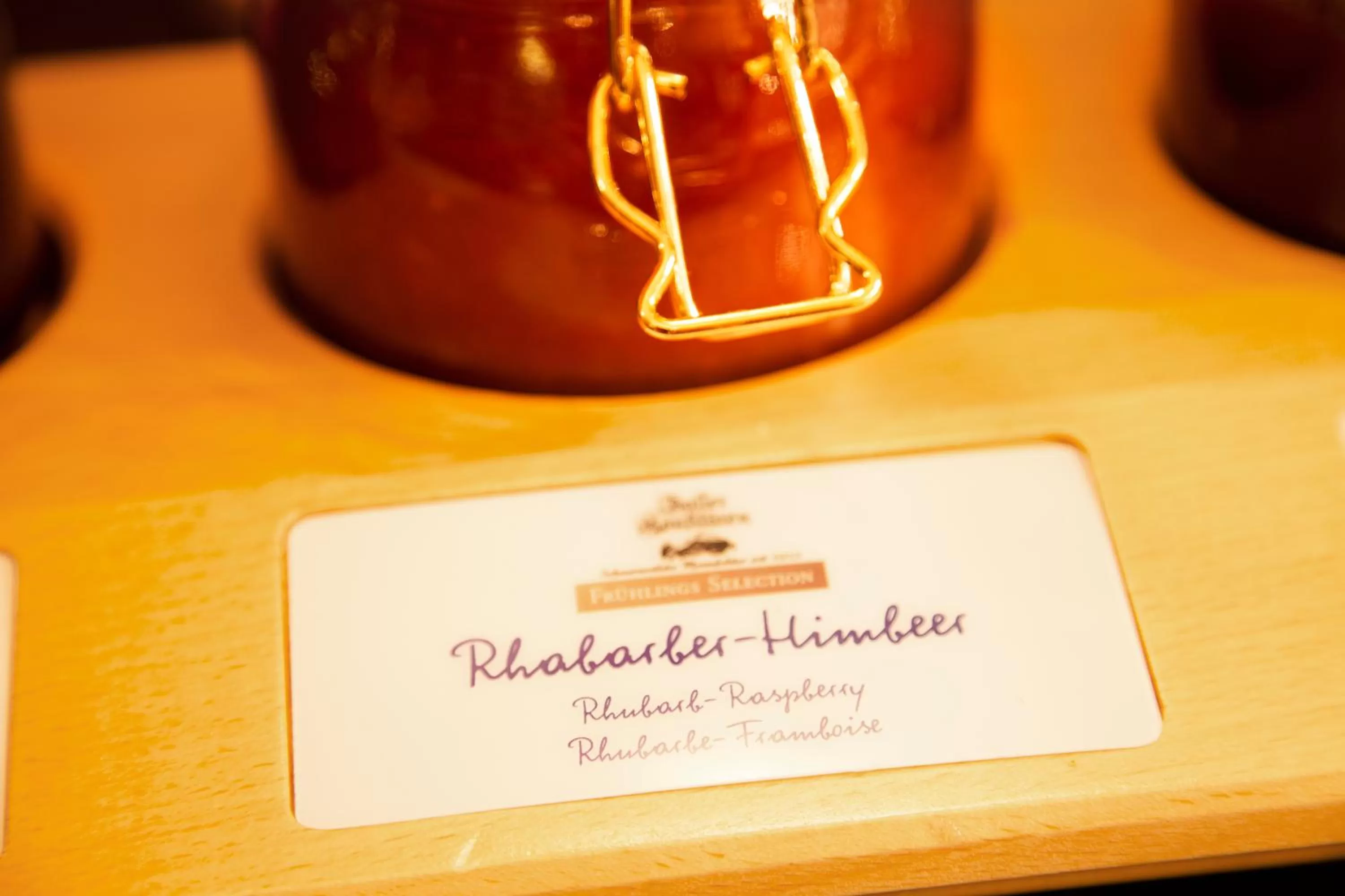 Property logo or sign in TOWNHOUSE Hotel