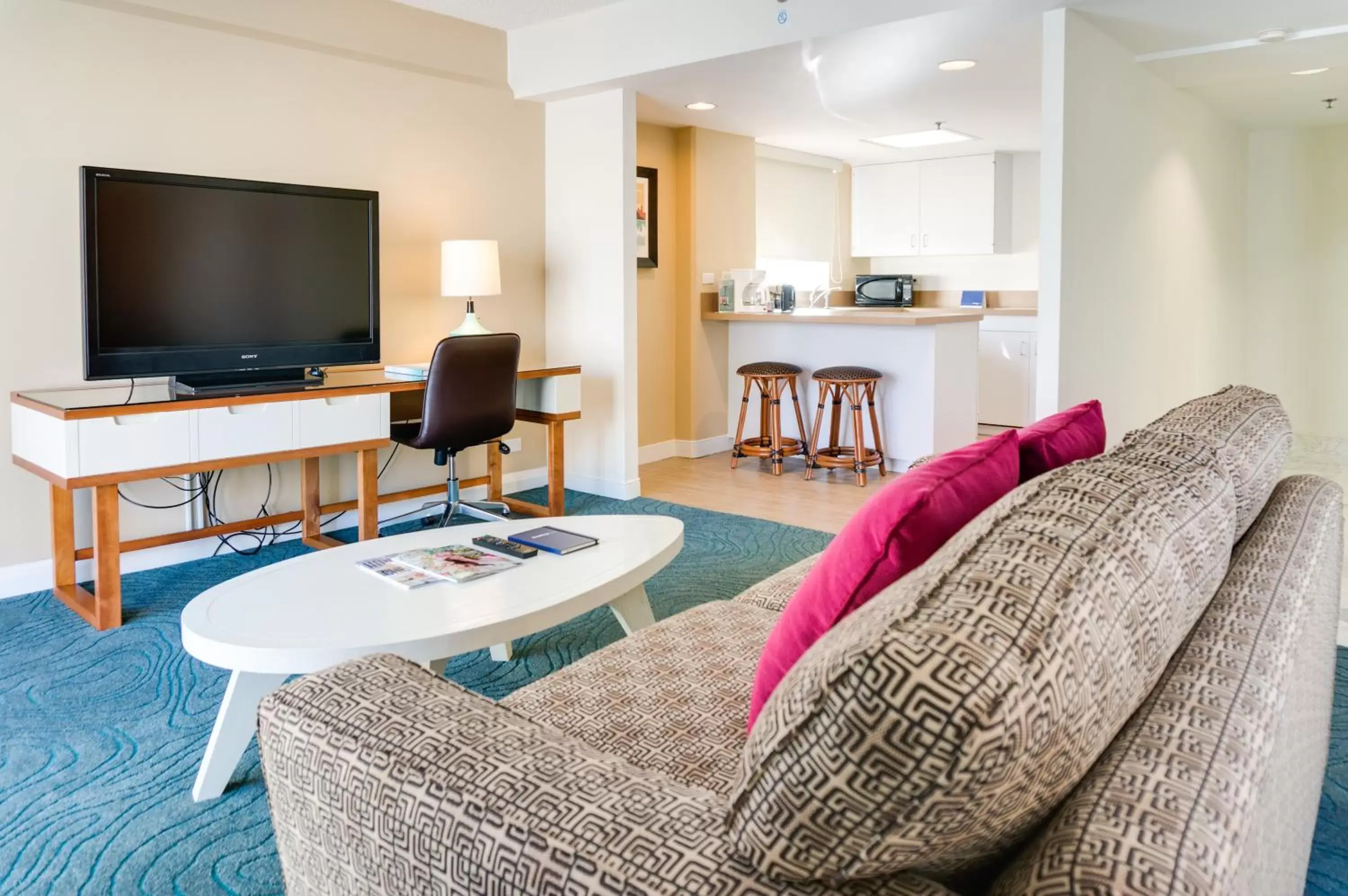 Living room, Seating Area in Aqua Oasis