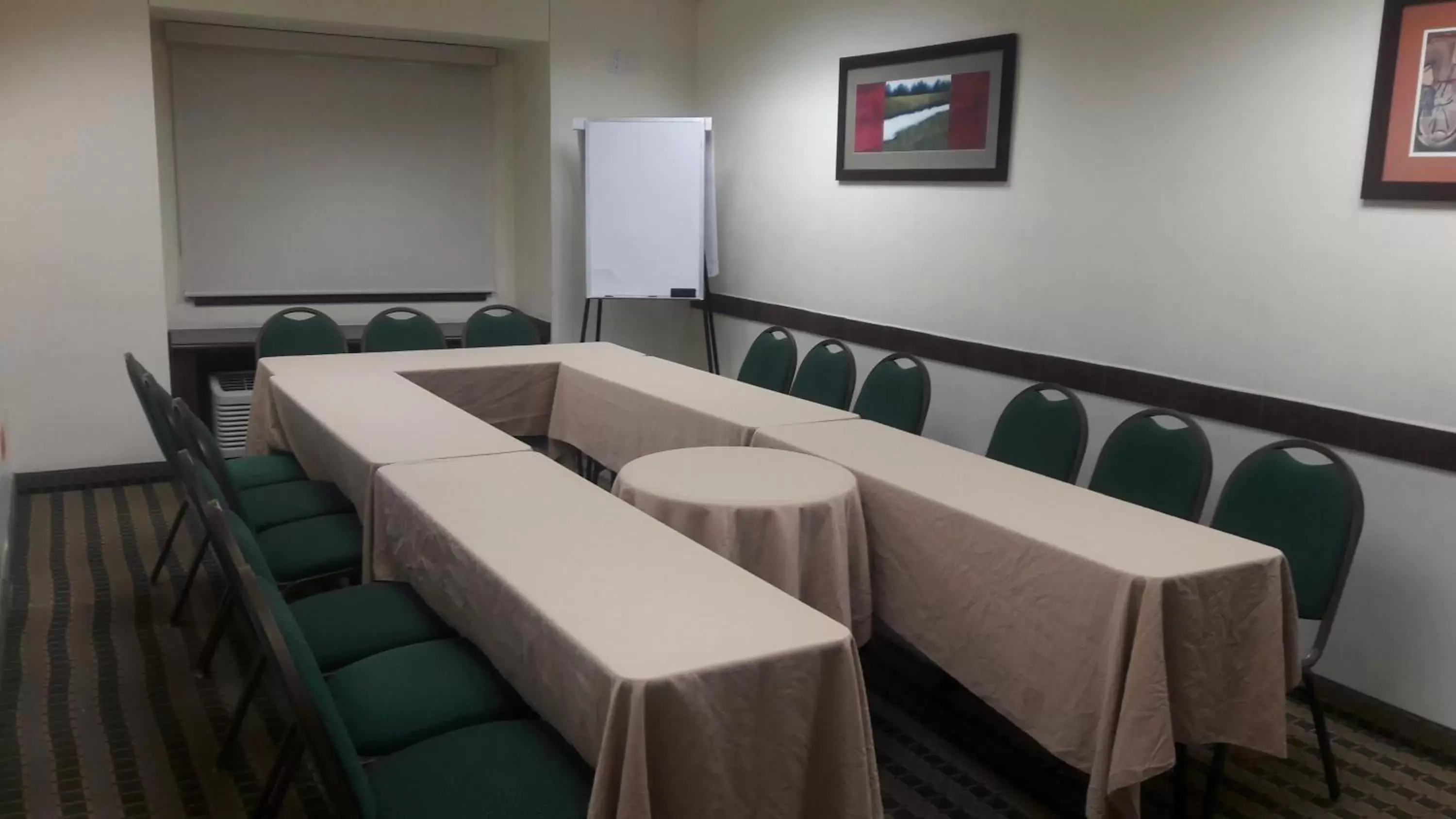 Meeting/conference room in Microtel Inn and Suites by Wyndham Ciudad Juarez, US Consulate