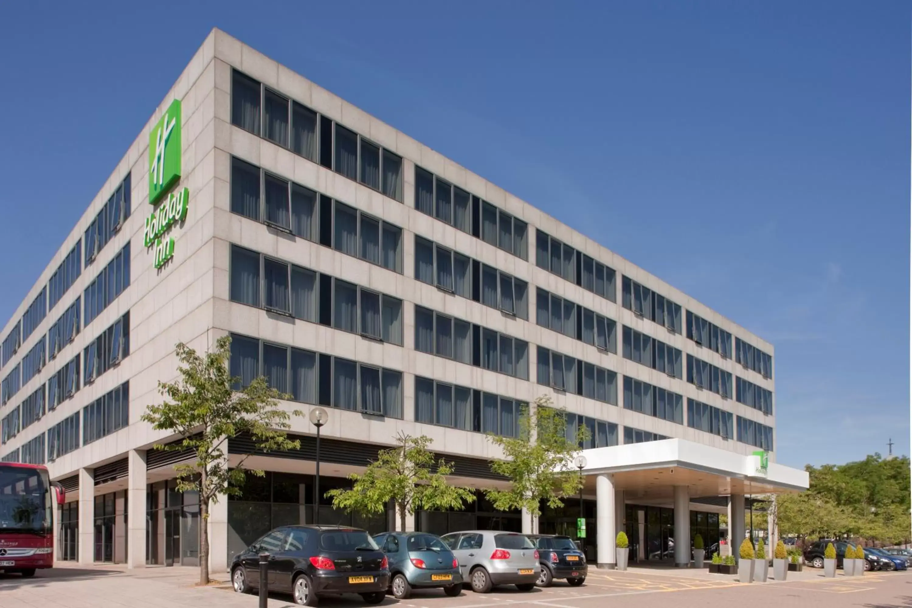 Property Building in Holiday Inn Milton Keynes Central, an IHG Hotel